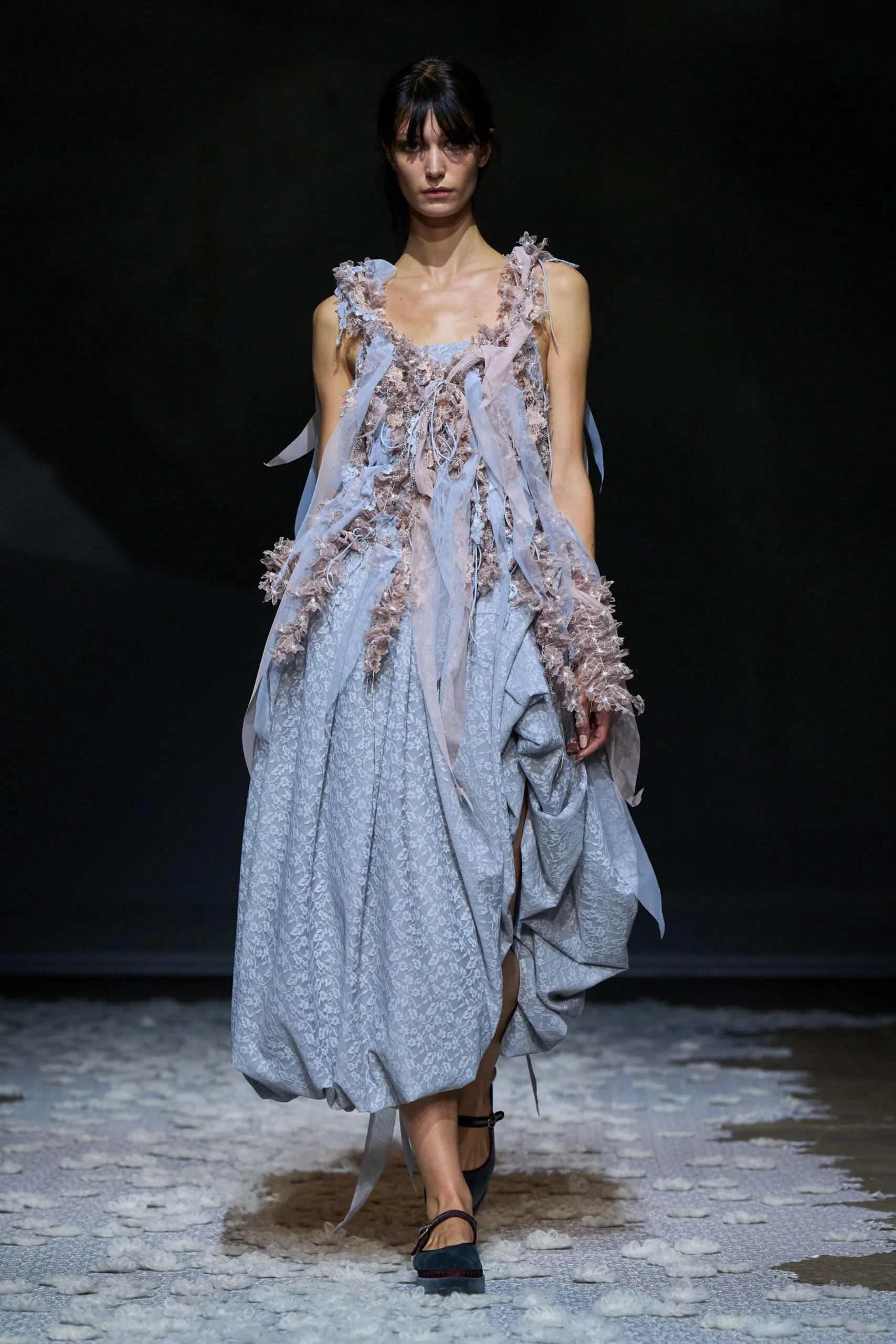 pauline-dujancourt-spring-2027-ready-to-wear-look-17-scaled.jpg