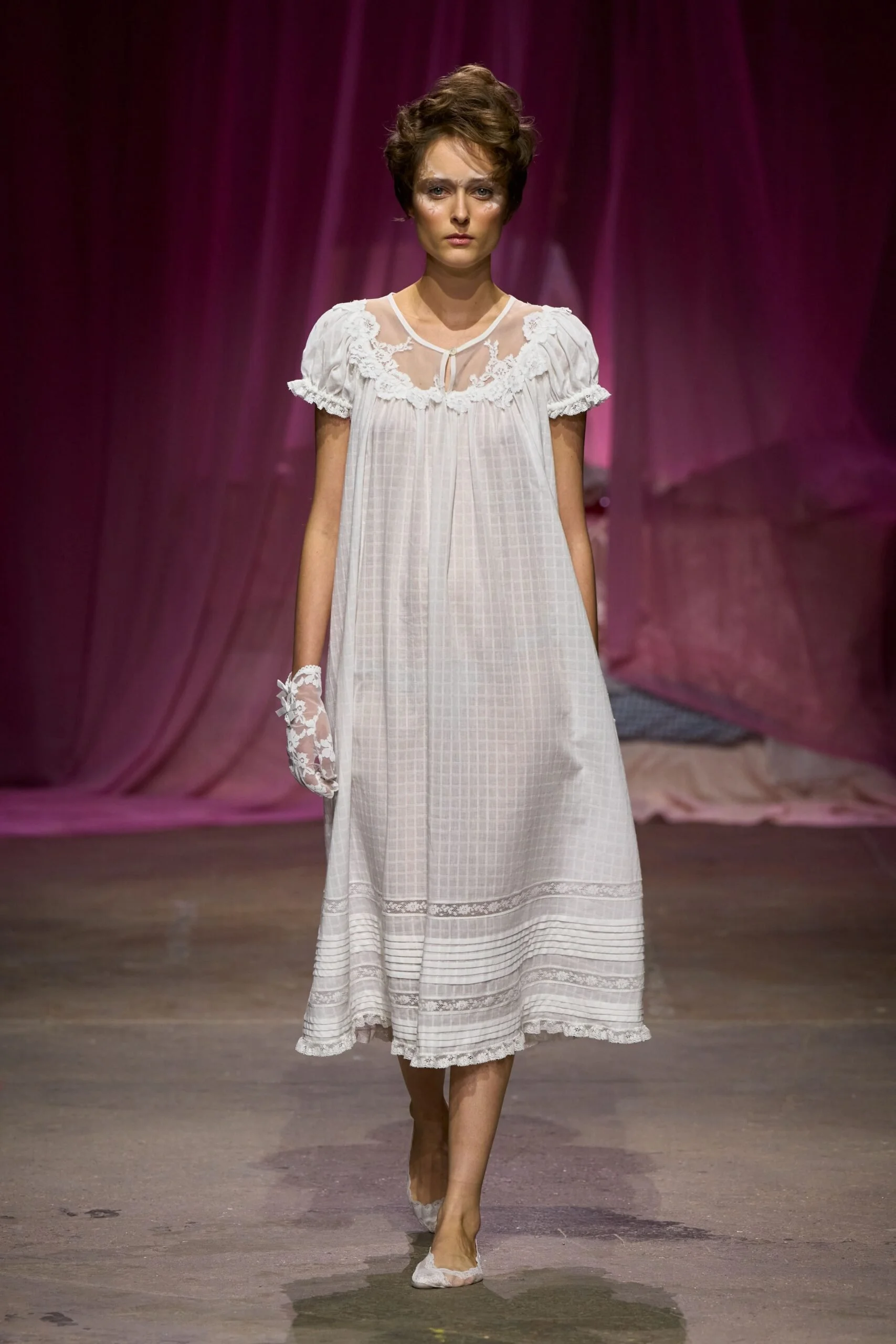 yuhan-wang-spring-2027-ready-to-wear-look-18-scaled.jpg
