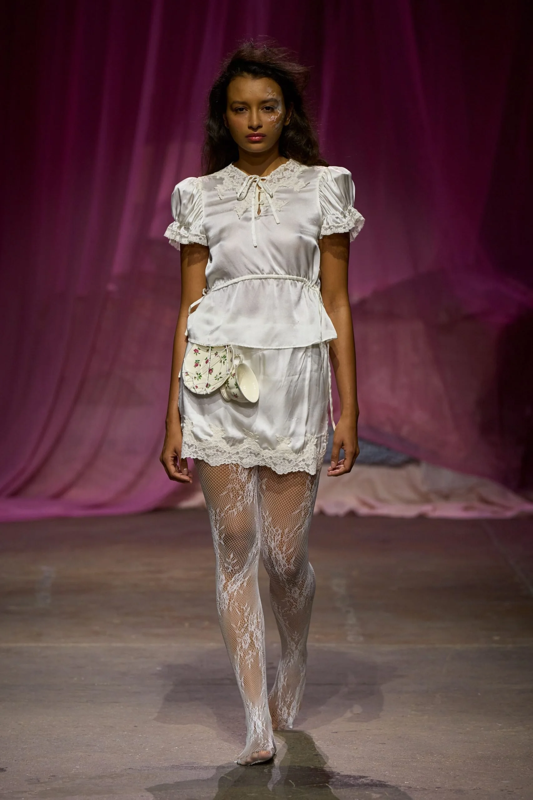 yuhan-wang-spring-2027-ready-to-wear-look-28-scaled.jpg