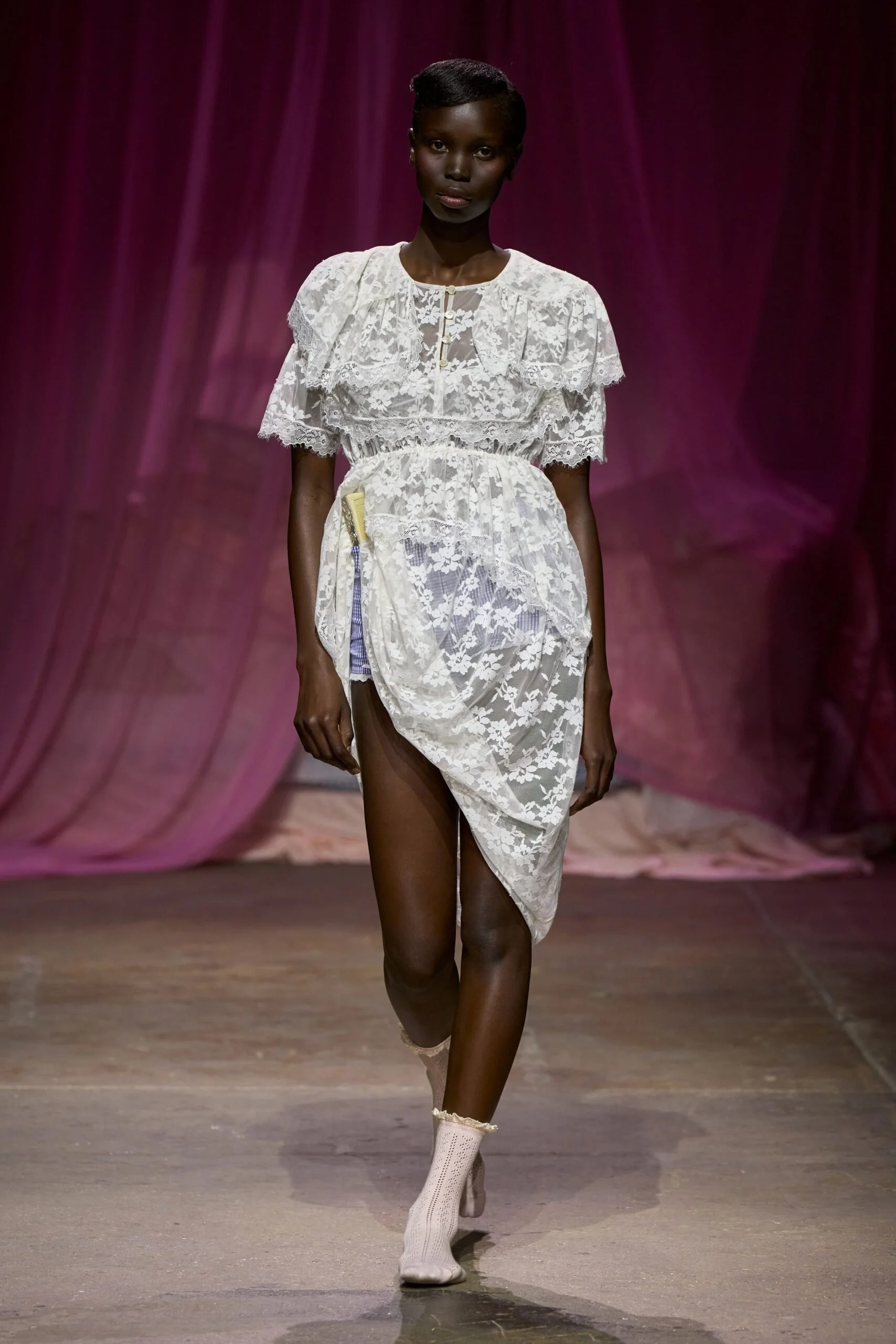 yuhan-wang-spring-2027-ready-to-wear-look-02-scaled.jpg