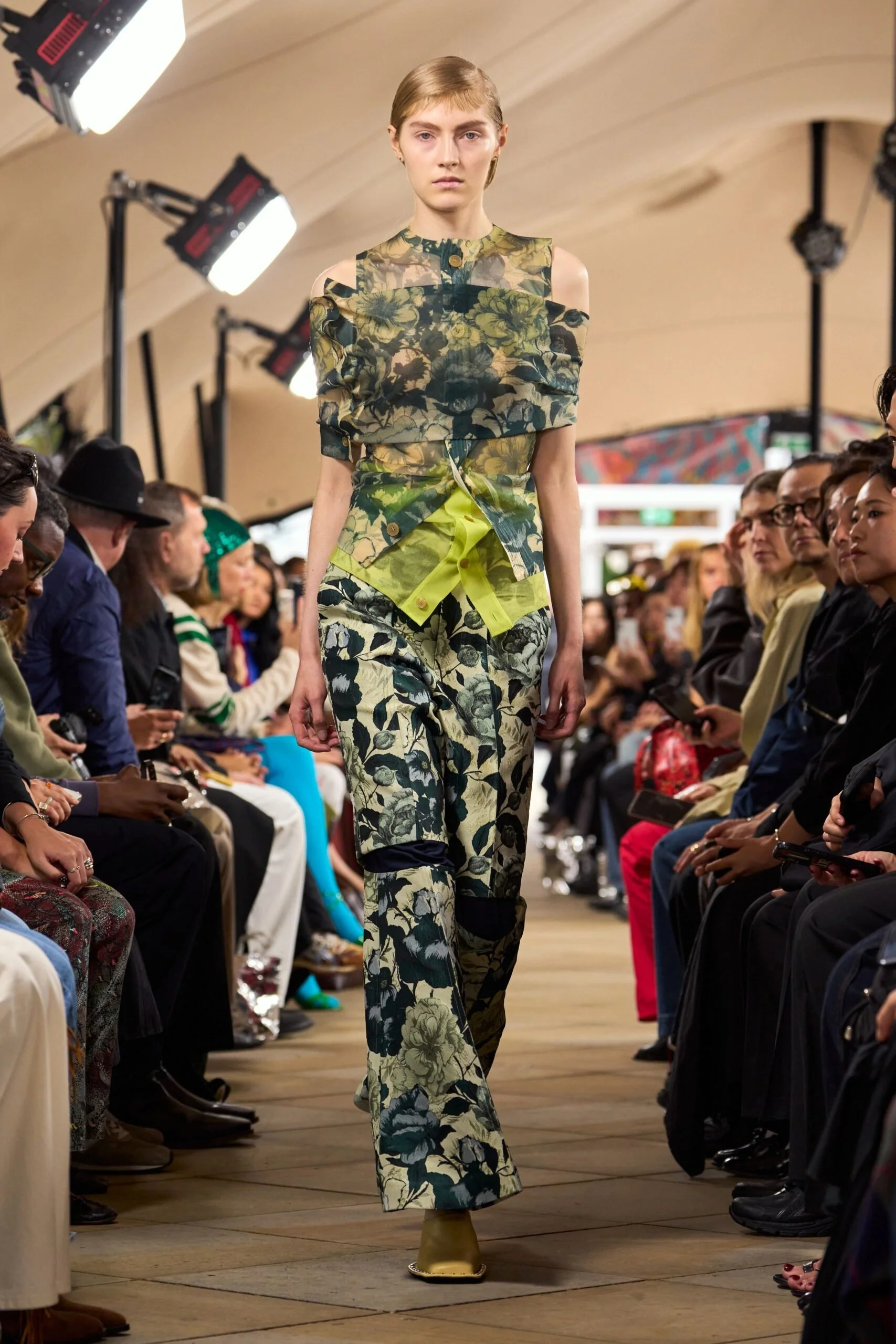 toga-spring-2027-ready-to-wear-look-15-scaled.jpg