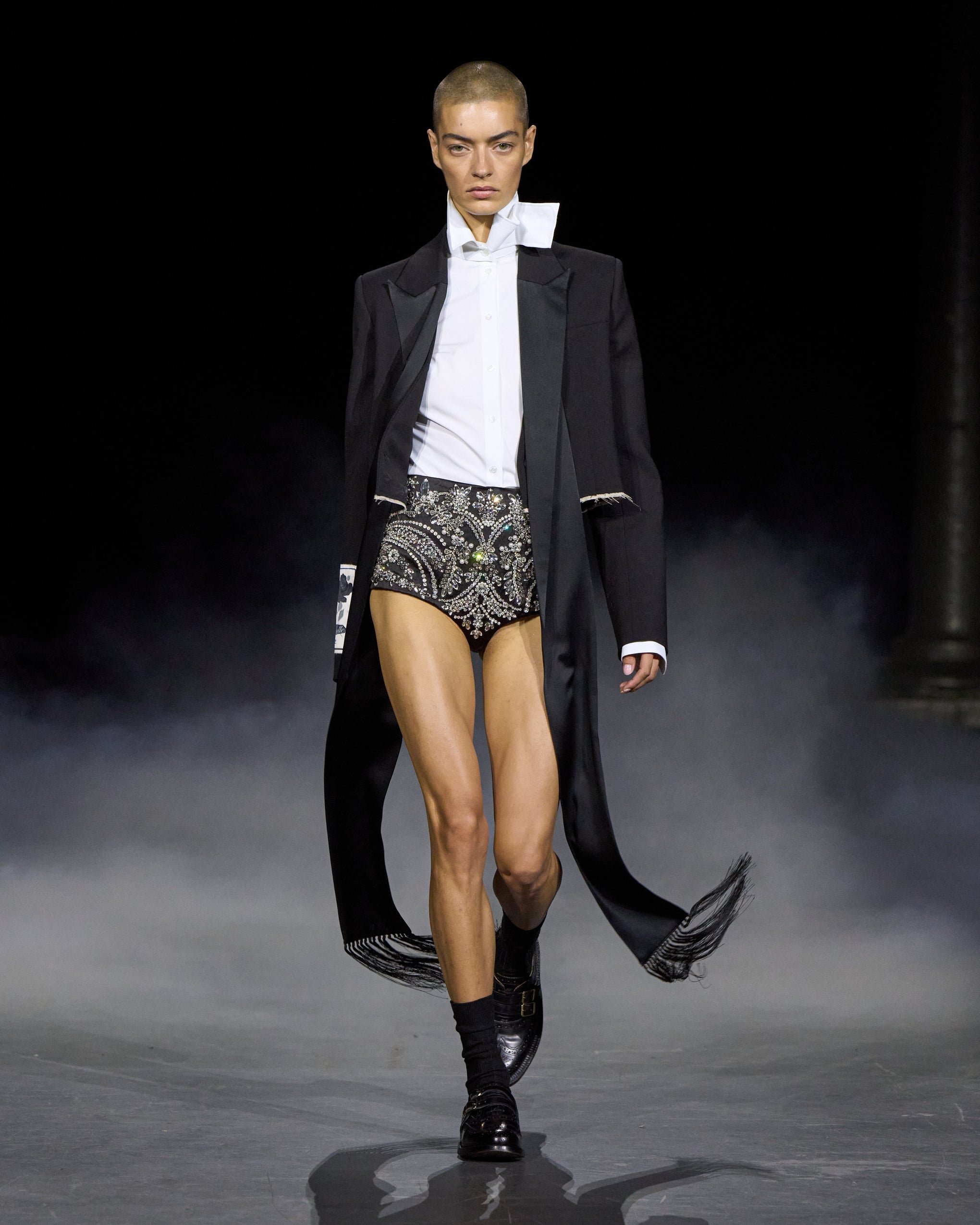 ERDEM_Spring_Summer_2027_-_Look_1_e2961d7e-cb14-402a-a174-294c2c20458a.jpg