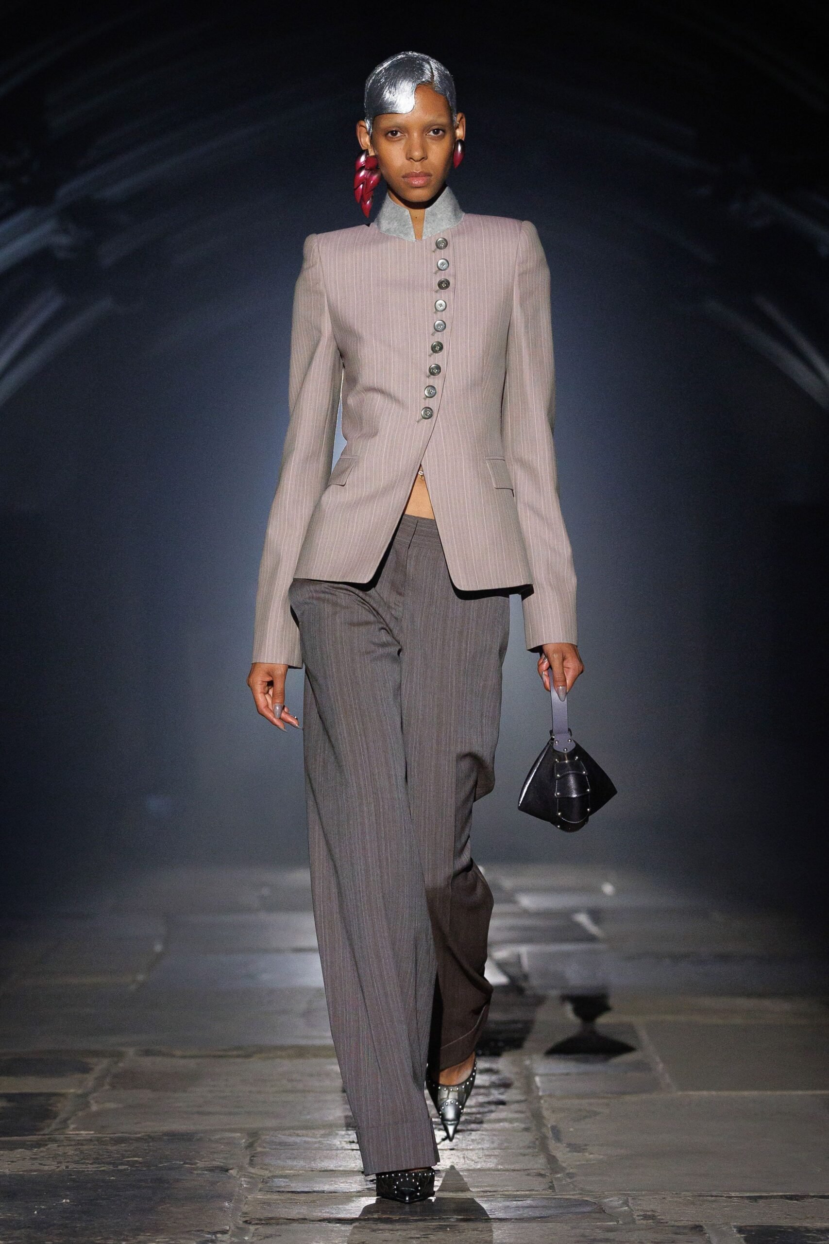 alexander-mcqueen-spring-2027-ready-to-wear-look-22-scaled.jpg