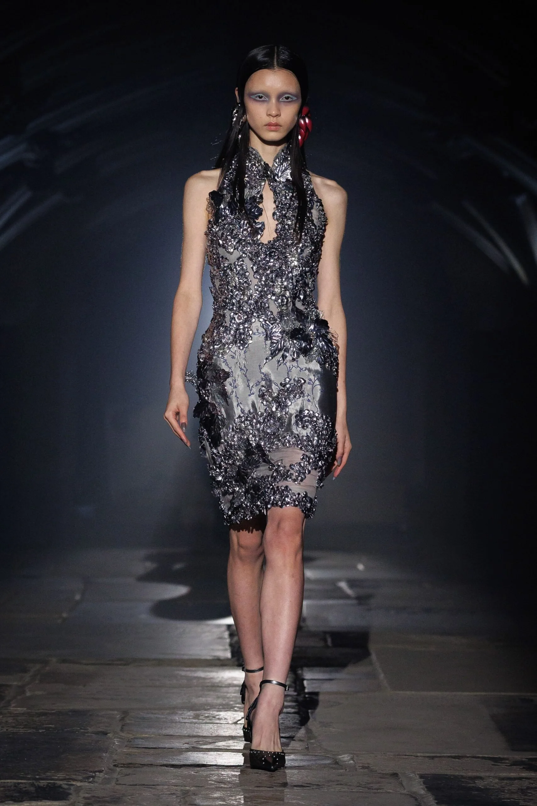 alexander-mcqueen-spring-2027-ready-to-wear-look-45-scaled.jpg