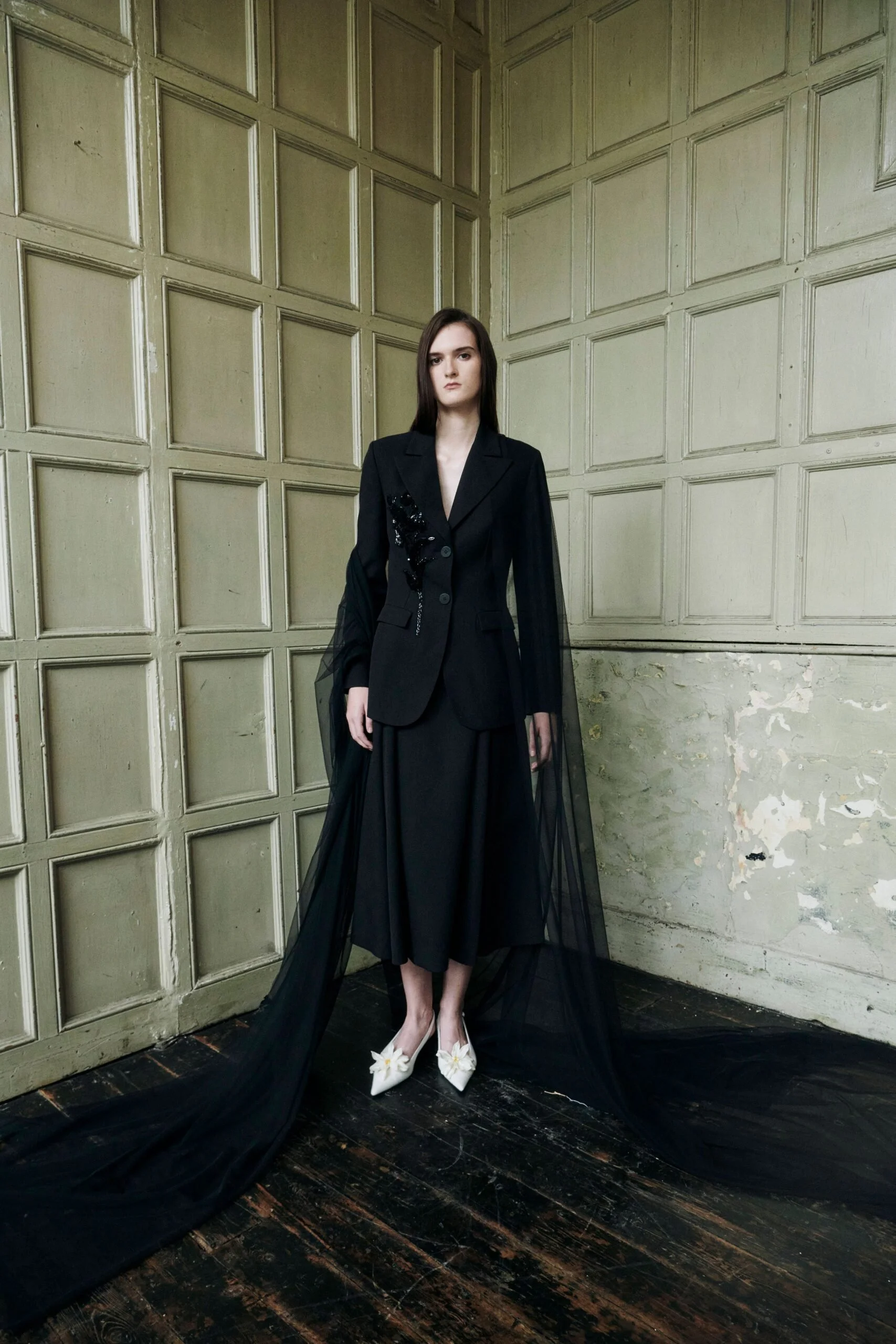 huishan-zhang-spring-2027-ready-to-wear-look-02-scaled.jpg