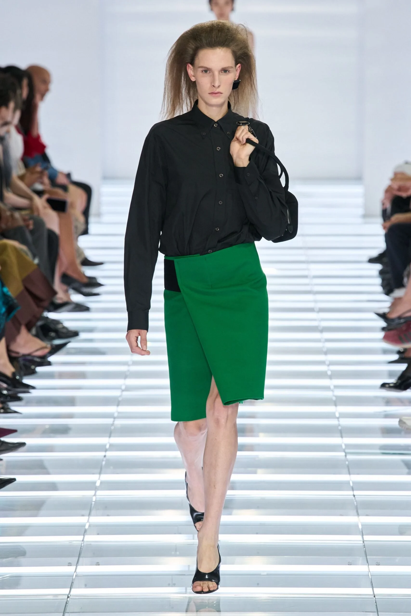 prada-spring-2027-ready-to-wear-look-03-scaled.jpg