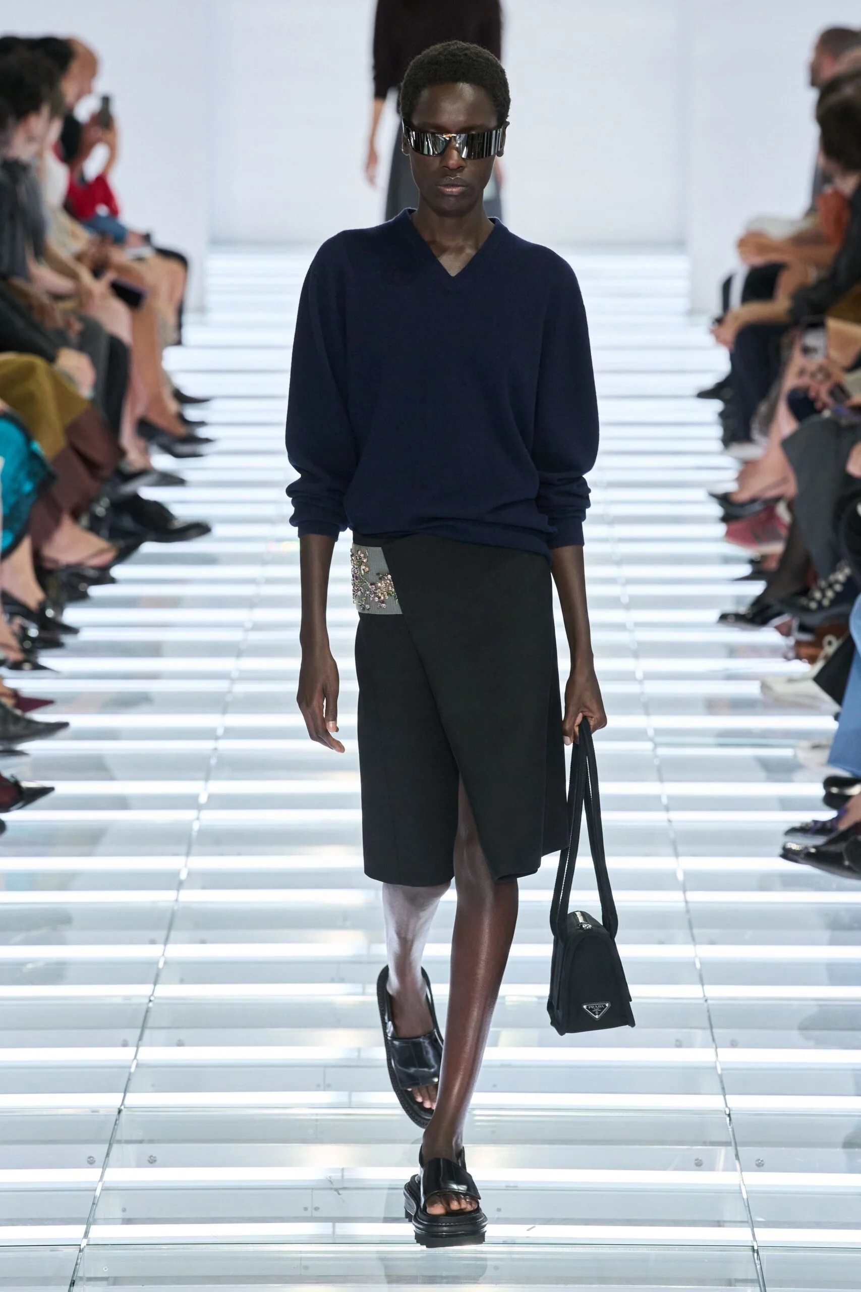 prada-spring-2027-ready-to-wear-look-09-scaled.jpg
