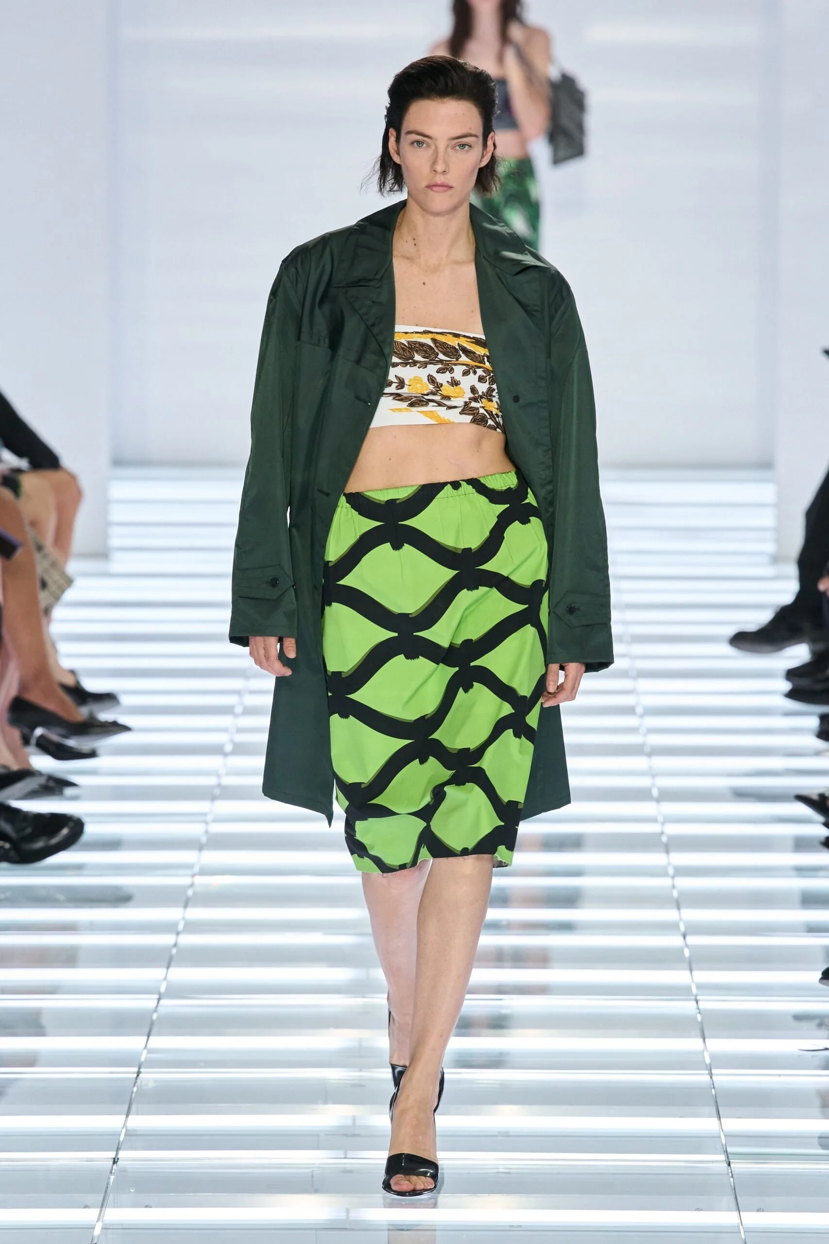 prada-spring-2027-ready-to-wear-look-31-scaled.jpg