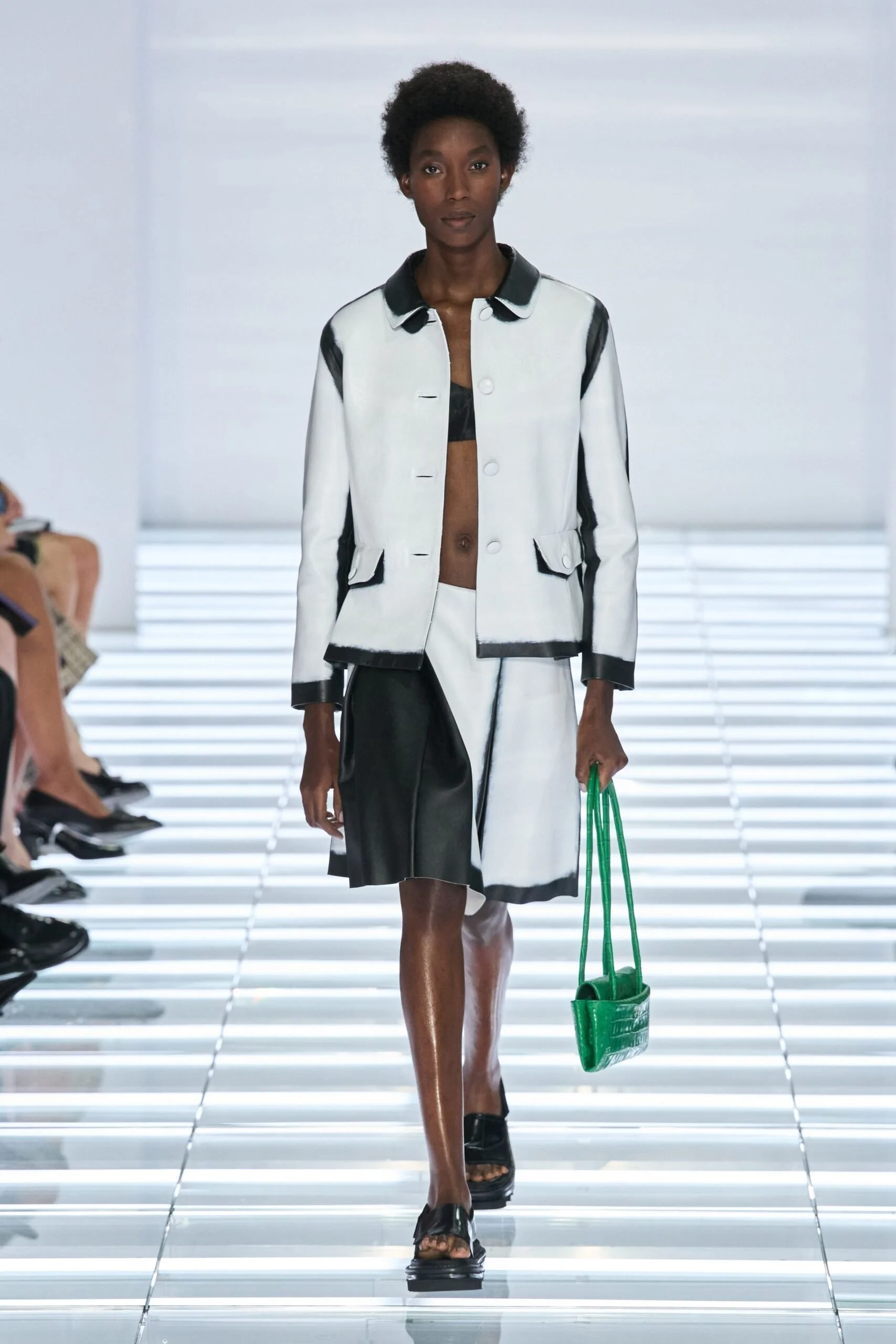 prada-spring-2027-ready-to-wear-look-36-scaled.jpg