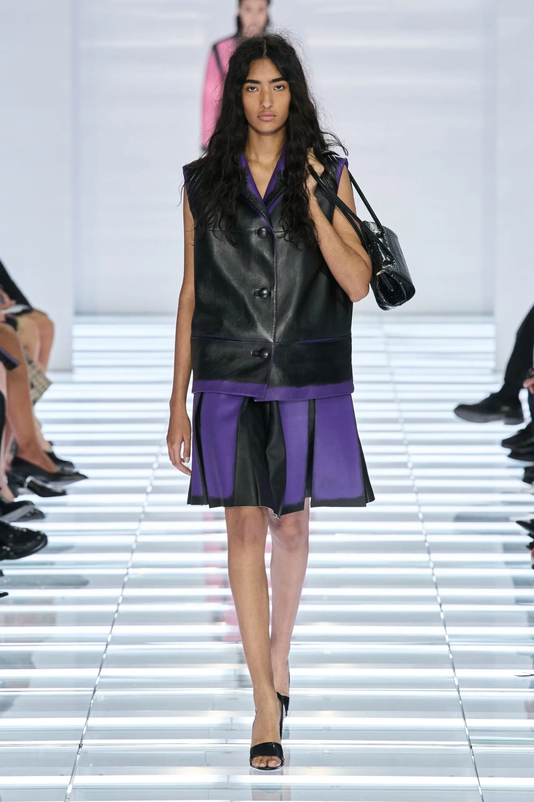 prada-spring-2027-ready-to-wear-look-38-scaled.jpg