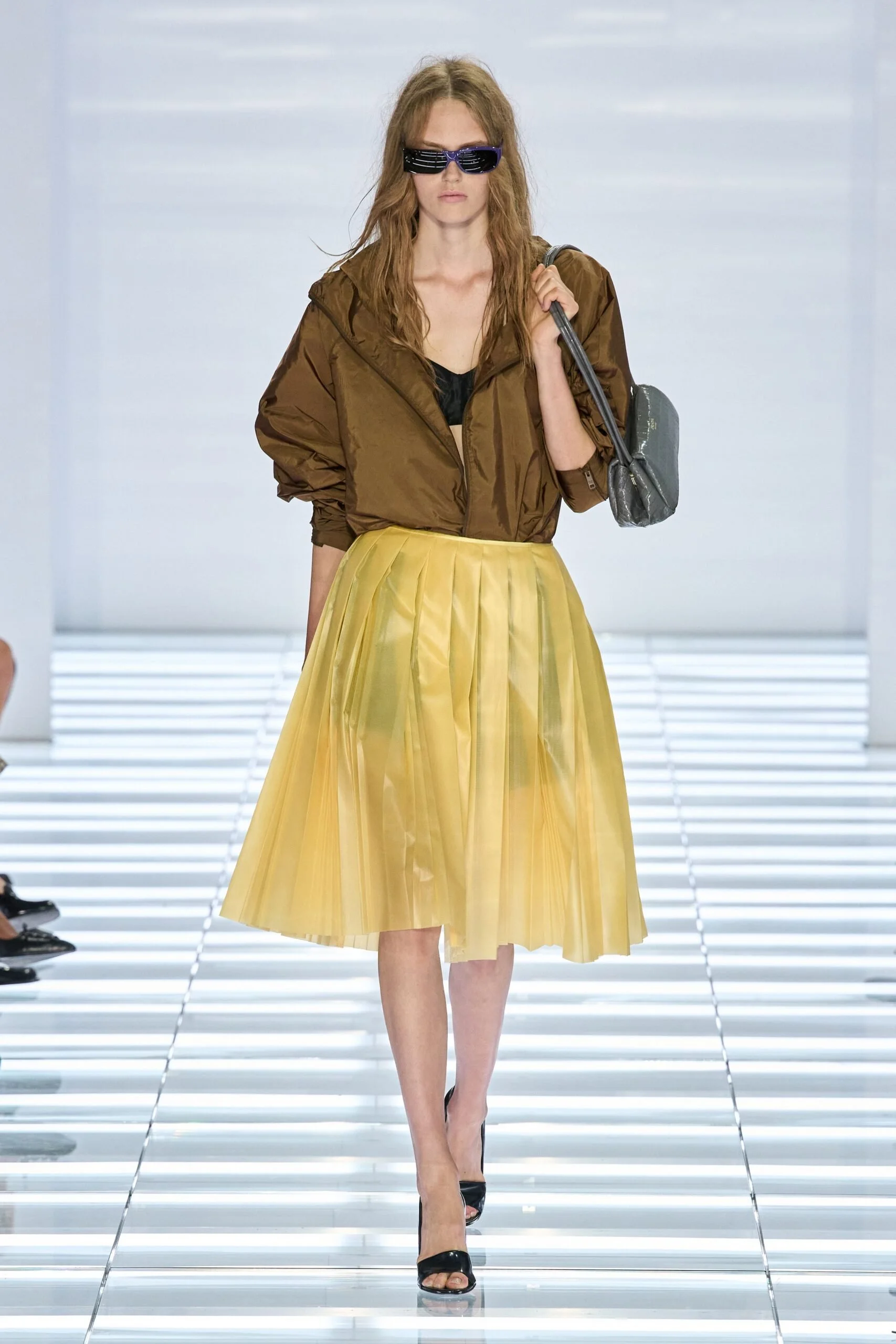 prada-spring-2027-ready-to-wear-look-48-scaled.jpg