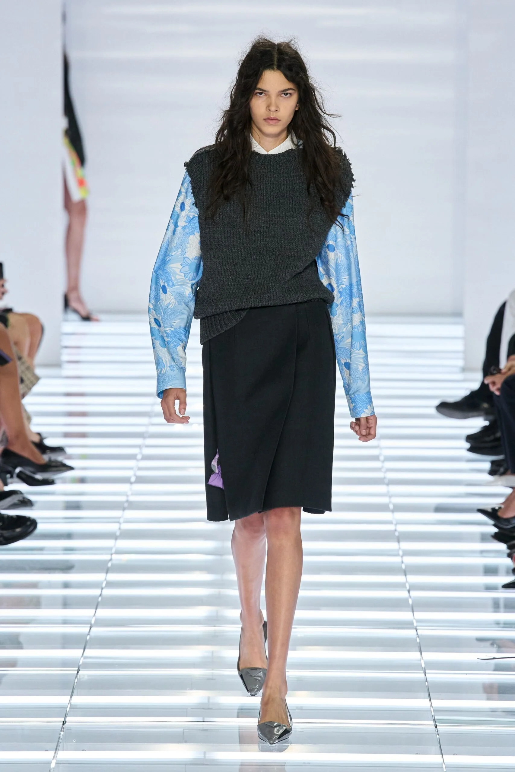 prada-spring-2027-ready-to-wear-look-50-scaled.jpg