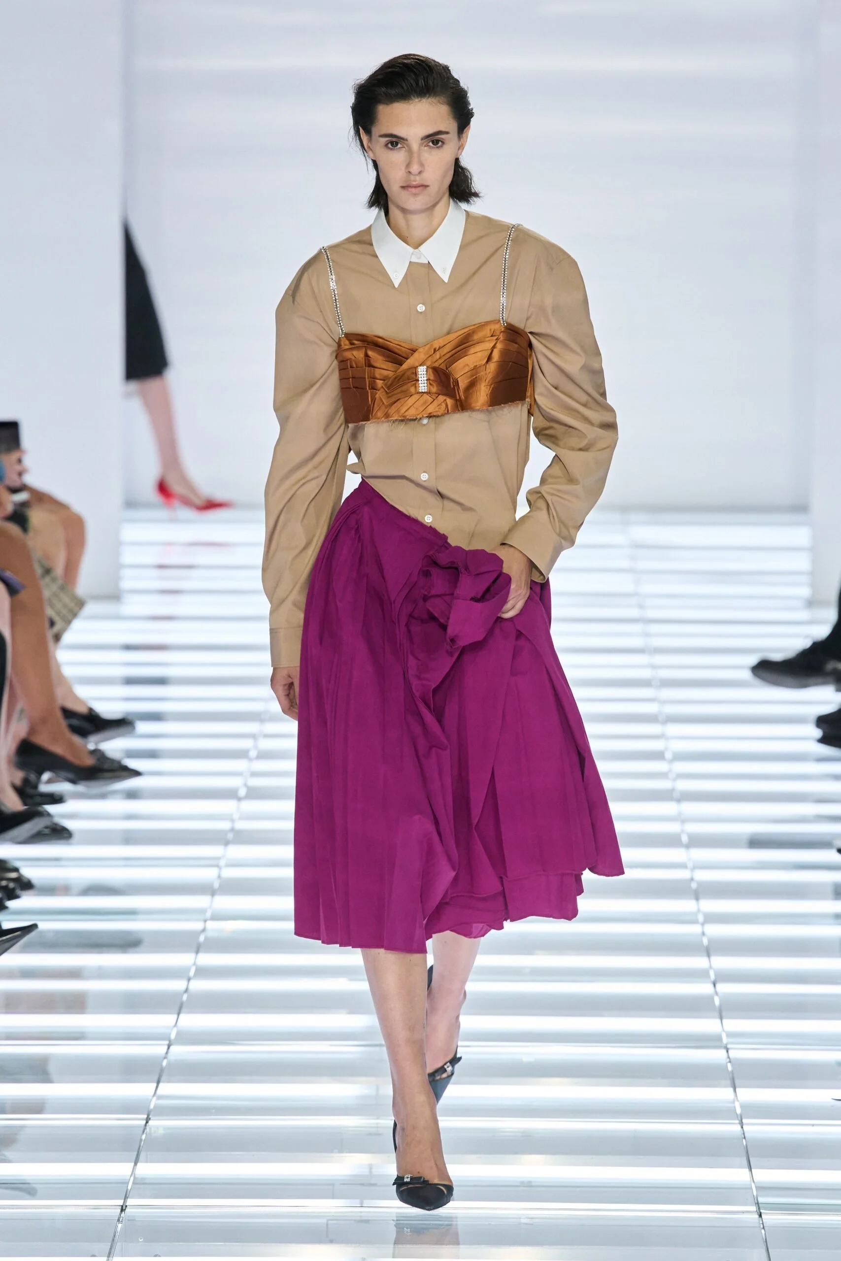 prada-spring-2027-ready-to-wear-look-56-scaled.jpg