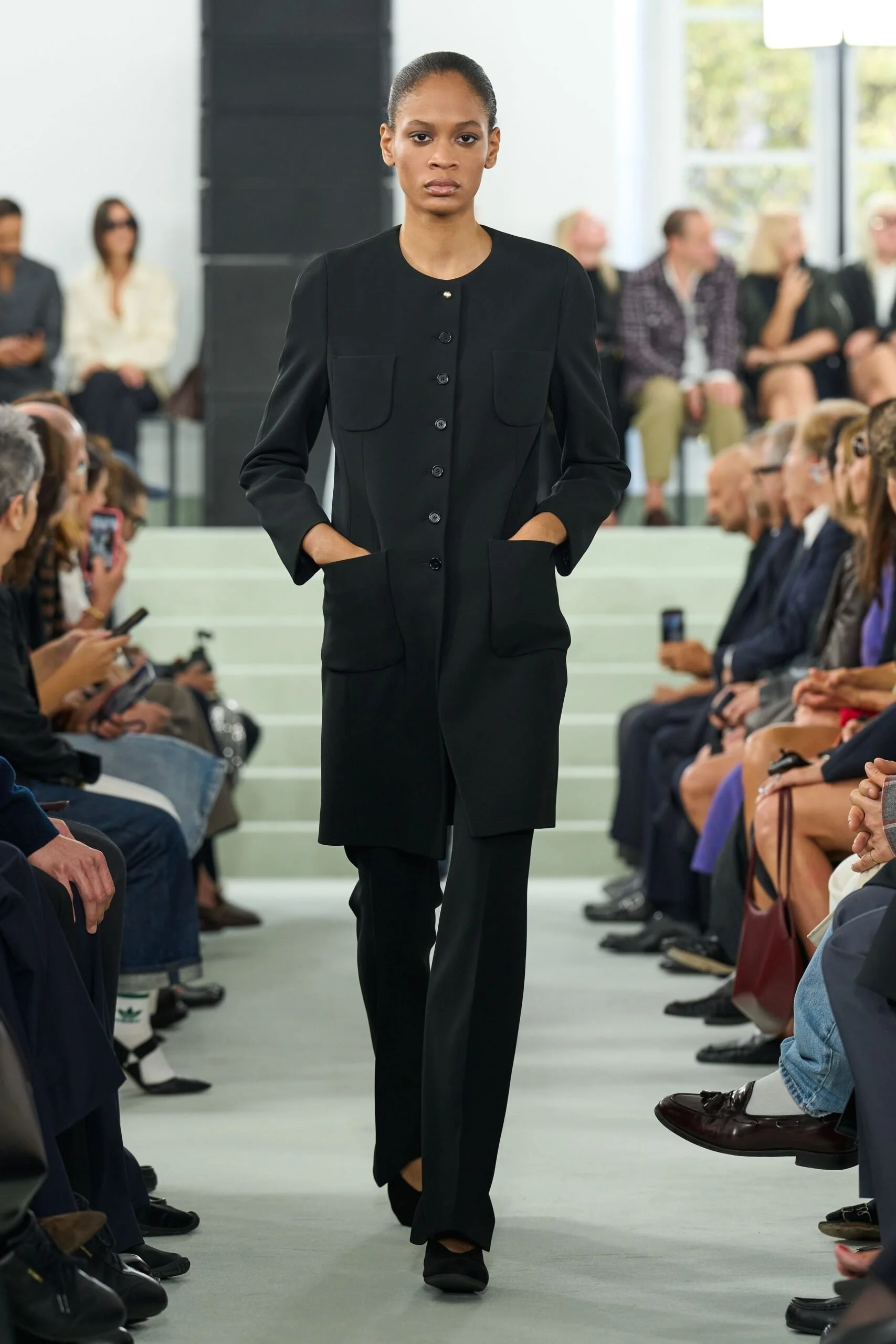 jil-sander-spring-2027-ready-to-wear-look-02-scaled.jpg