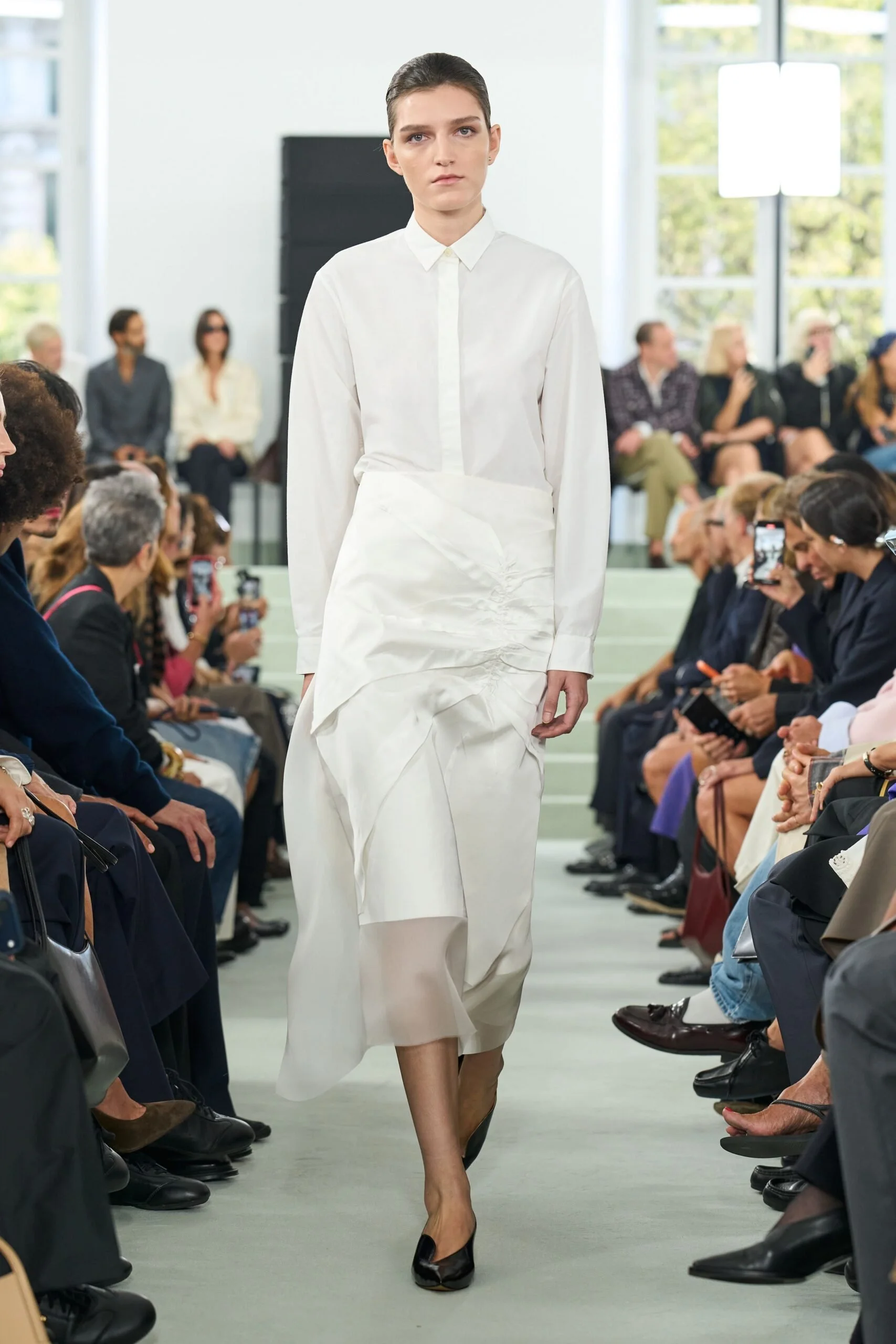 jil-sander-spring-2027-ready-to-wear-look-23-scaled.jpg