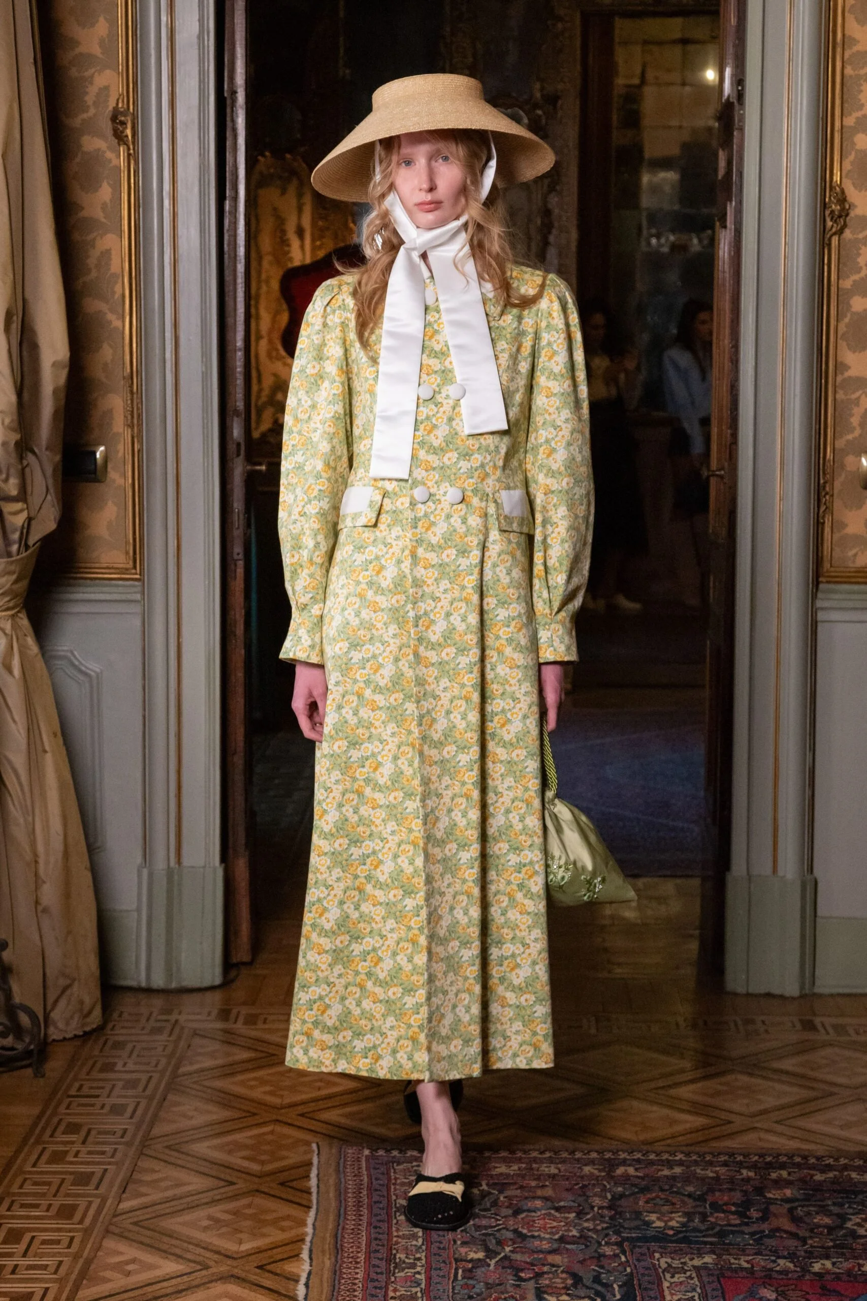 venerdi-pomeriggio-spring-2027-ready-to-wear-look-27-scaled.jpg