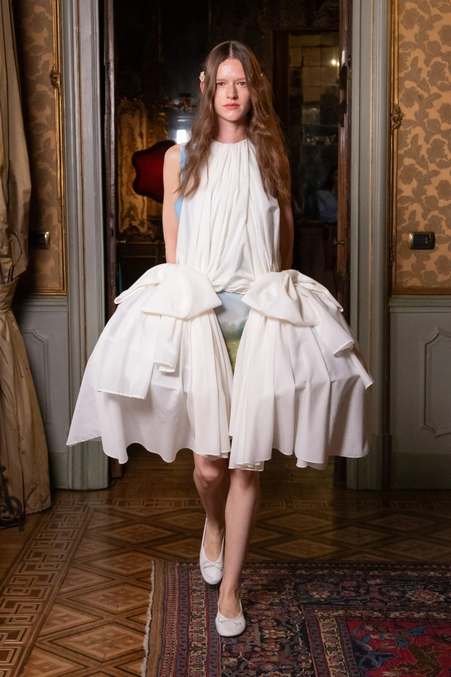 venerdi-pomeriggio-spring-2027-ready-to-wear-look-02-scaled.jpg