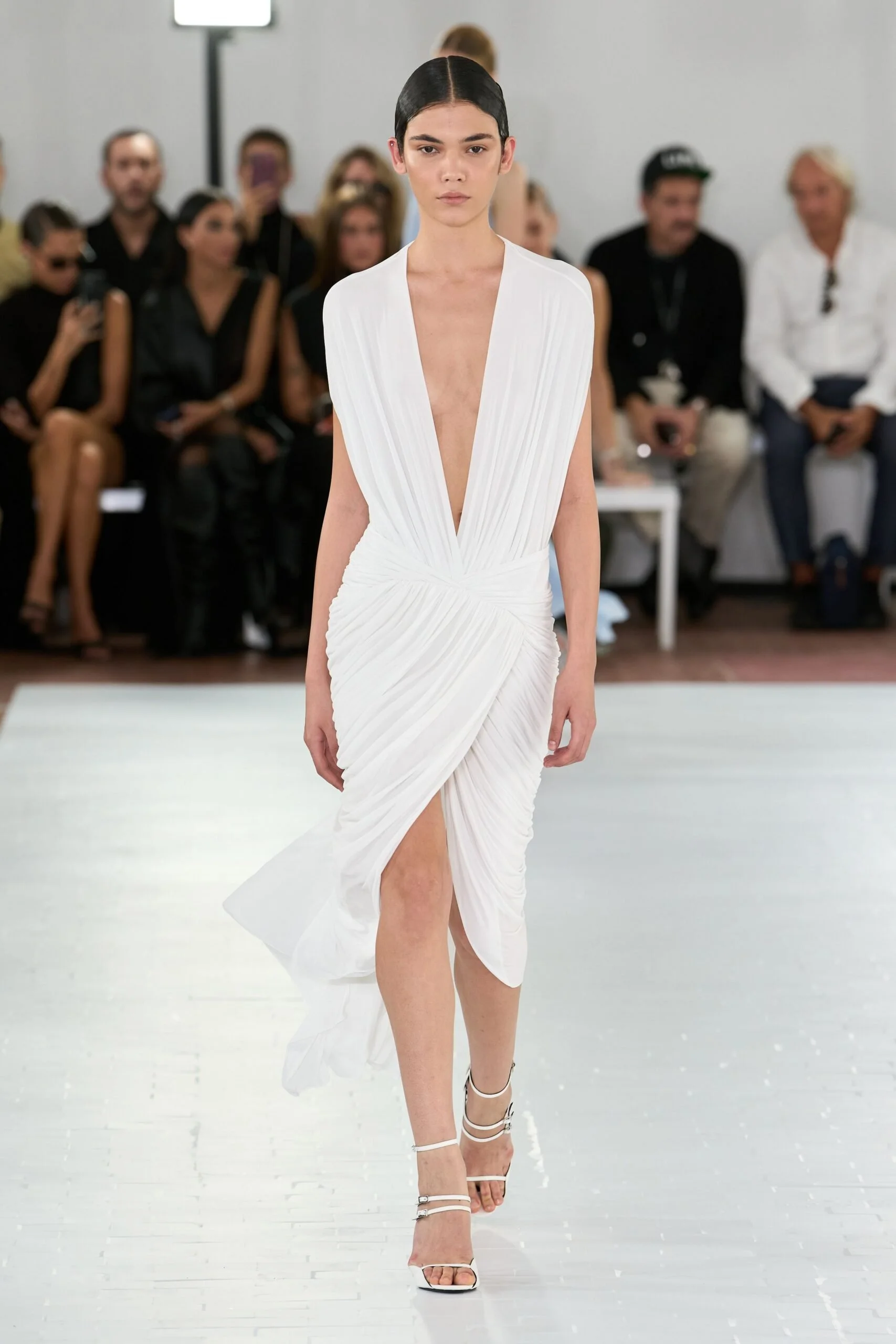 francesco-murano-spring-2027-ready-to-wear-look-07-scaled.jpg