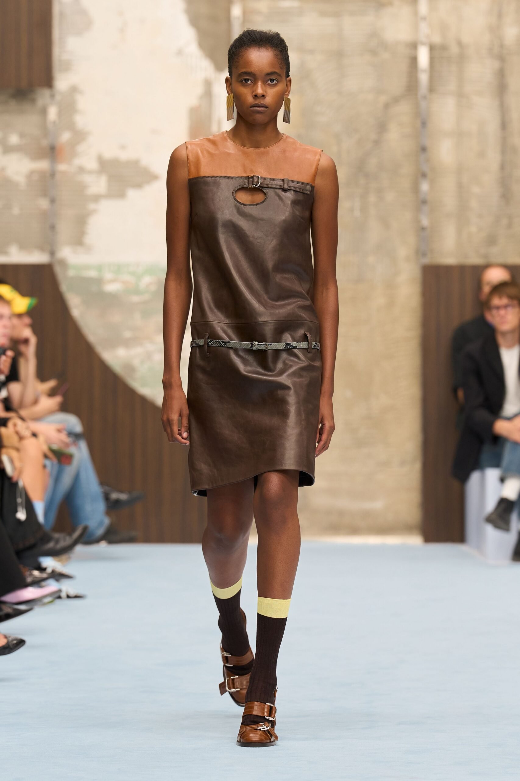 marni-spring-2027-ready-to-wear-look-02-scaled.jpg