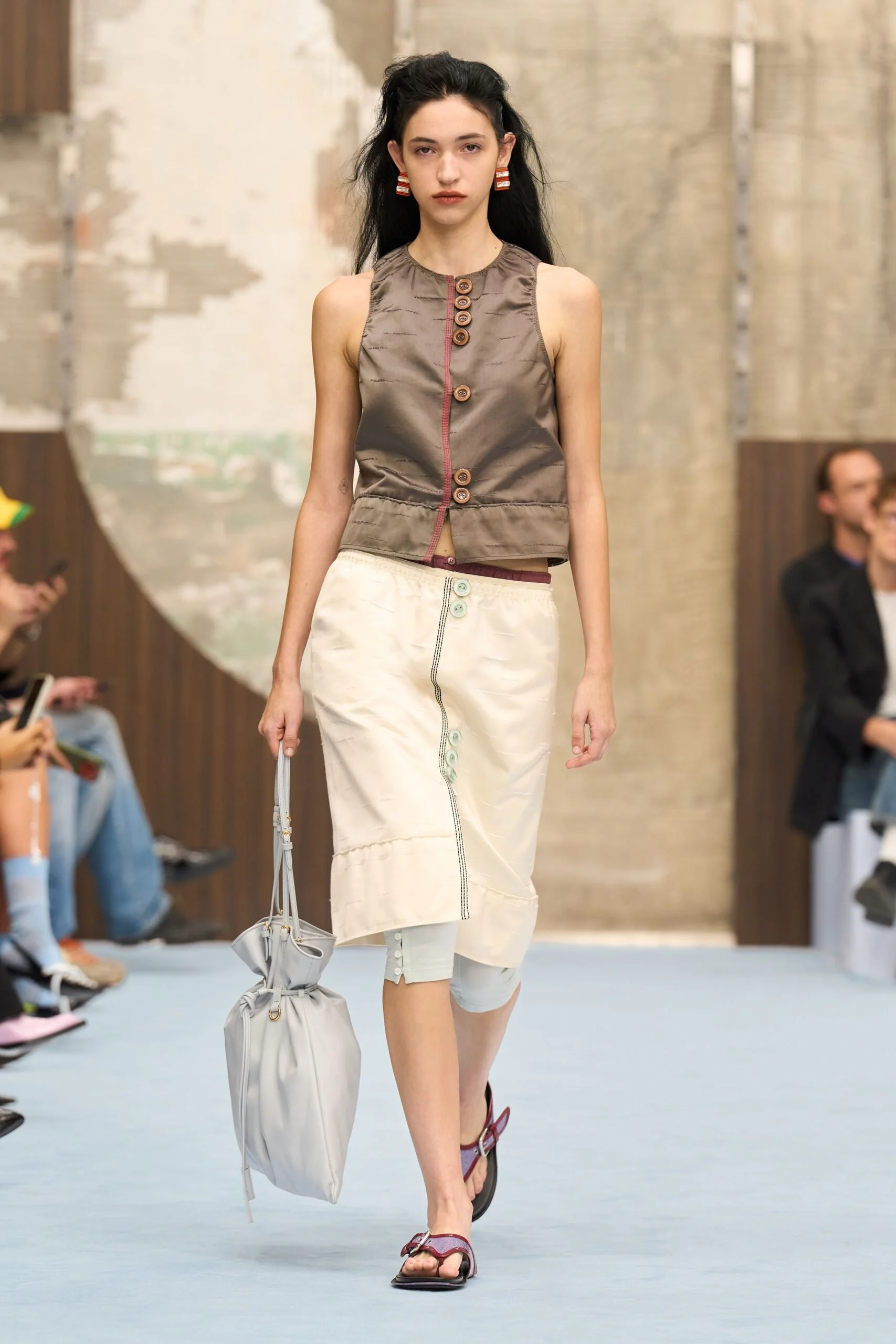marni-spring-2027-ready-to-wear-look-30-scaled.jpg