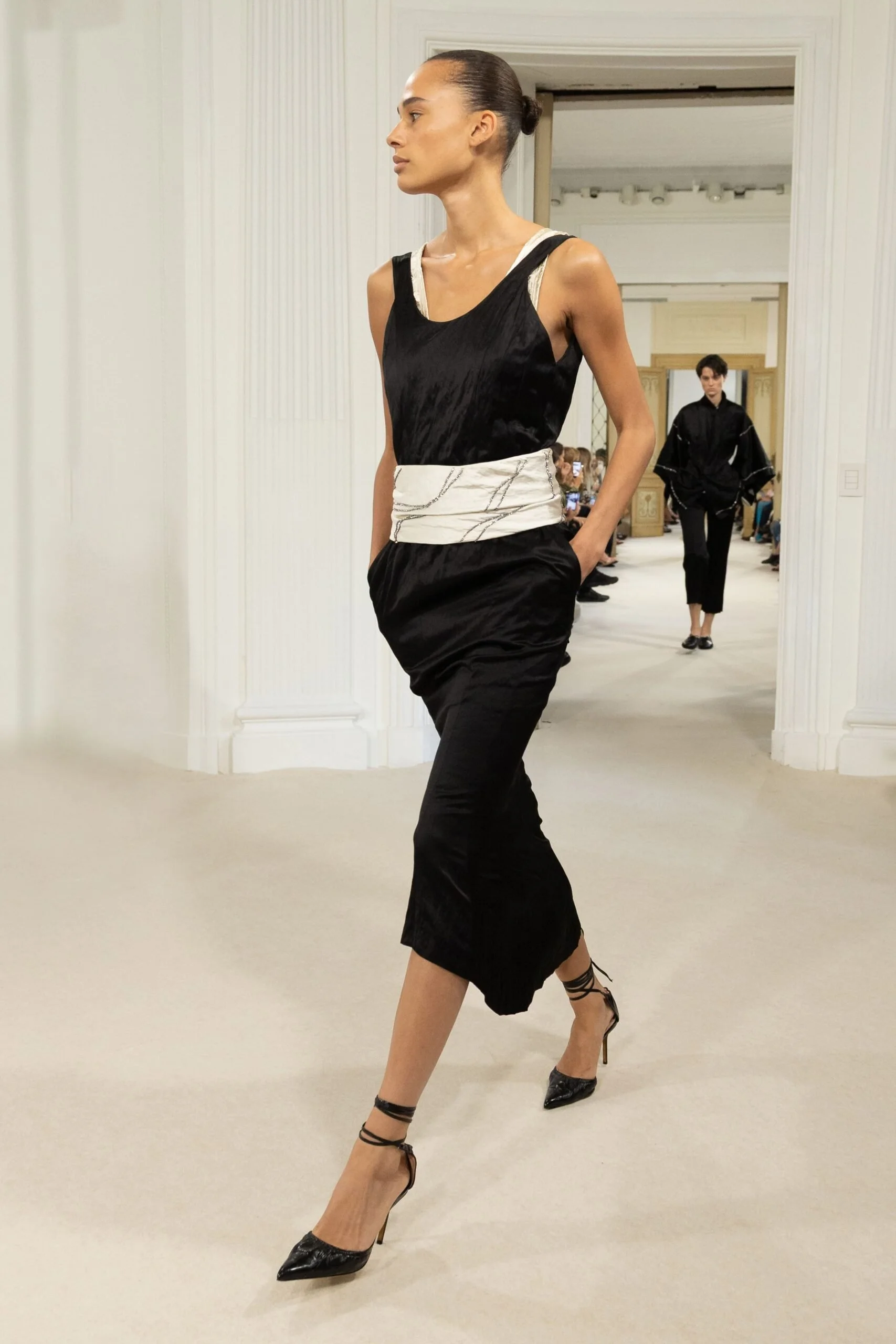alberta-ferretti-spring-2027-ready-to-wear-look-19-scaled.jpg
