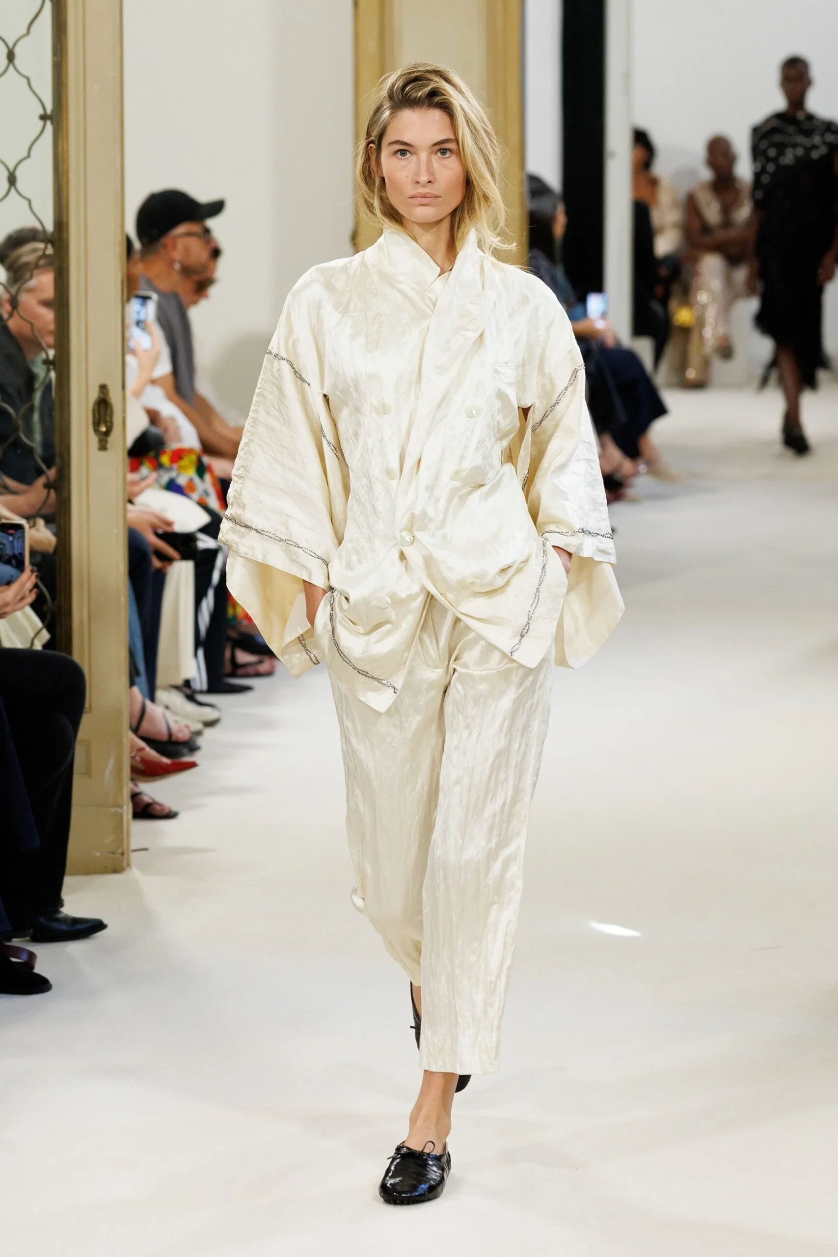 alberta-ferretti-spring-2027-ready-to-wear-look-22-scaled.jpg