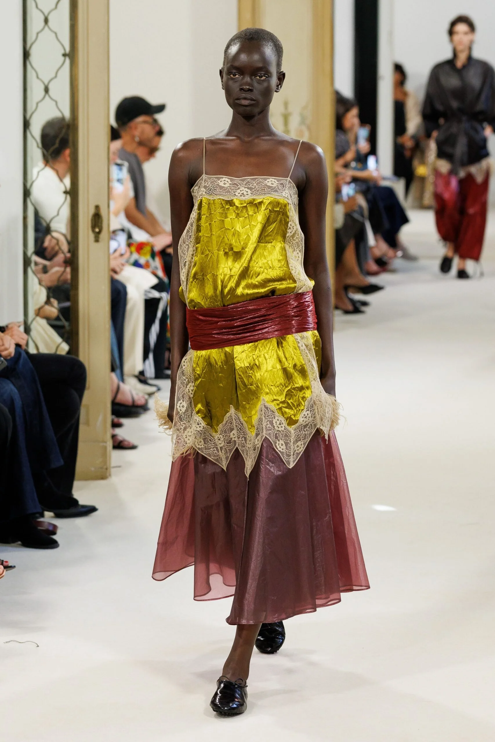 alberta-ferretti-spring-2027-ready-to-wear-look-33-scaled.jpg