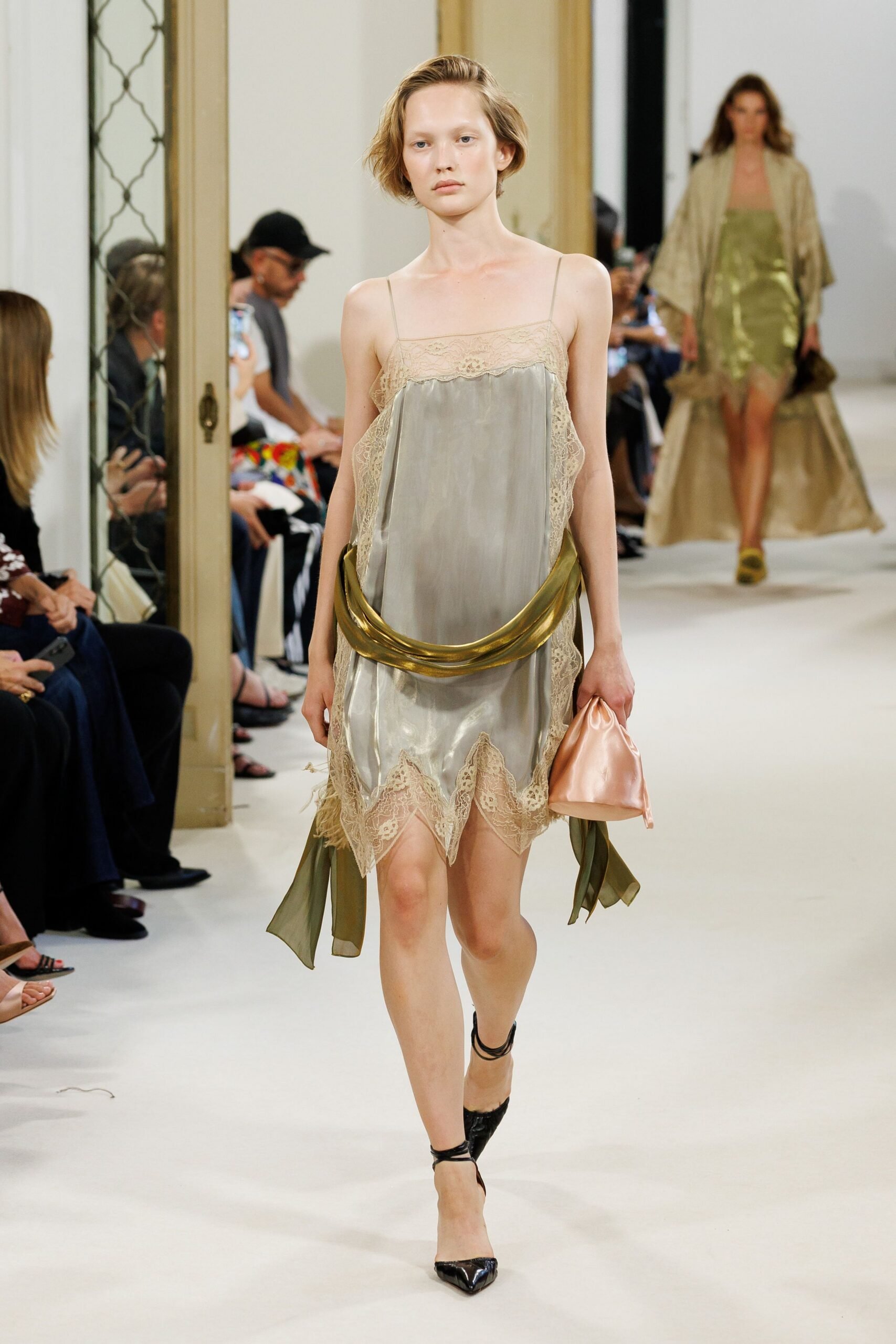 alberta-ferretti-spring-2027-ready-to-wear-look-37-scaled.jpg