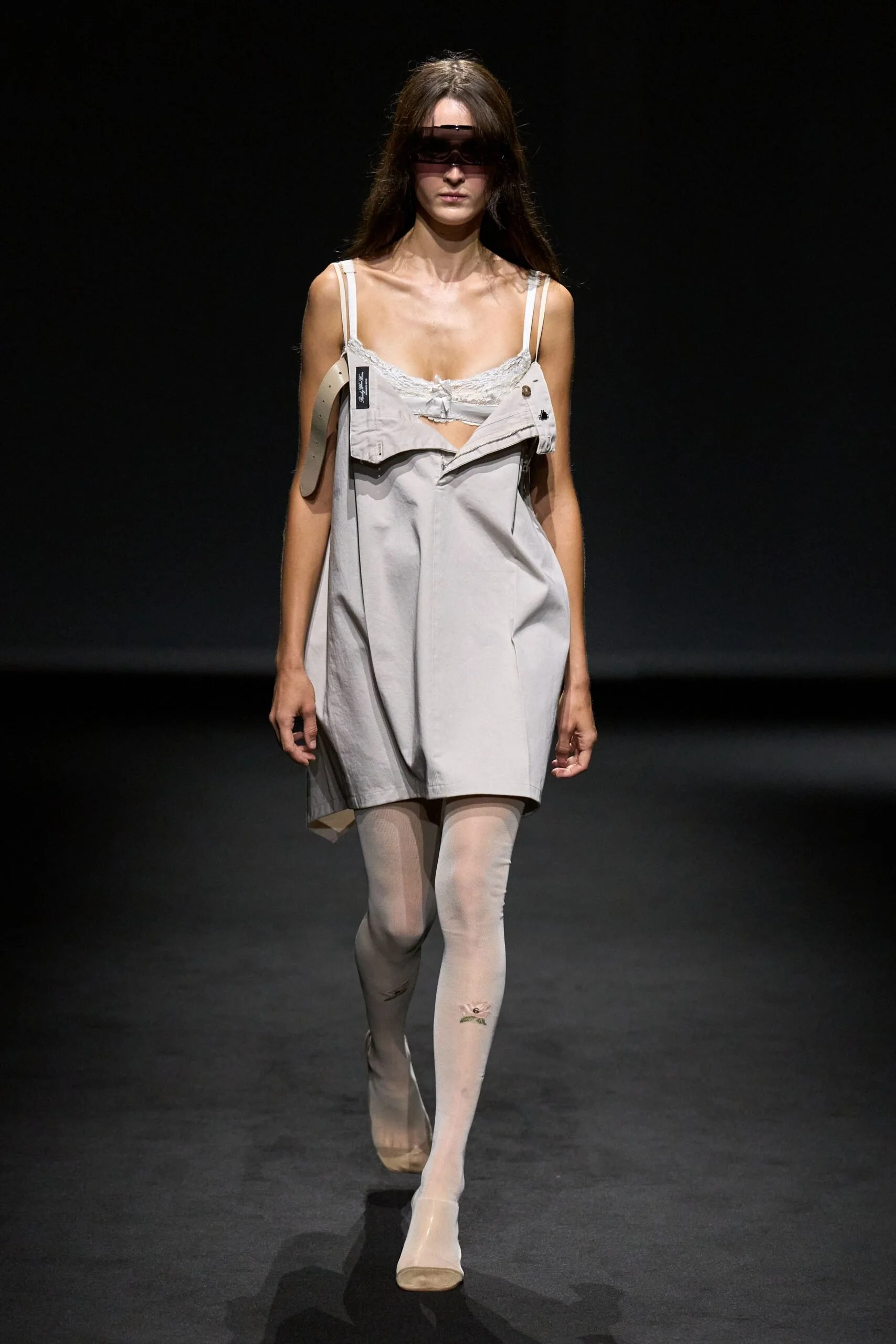 mm6-maison-margiela-spring-2027-ready-to-wear-look-08-scaled.jpg