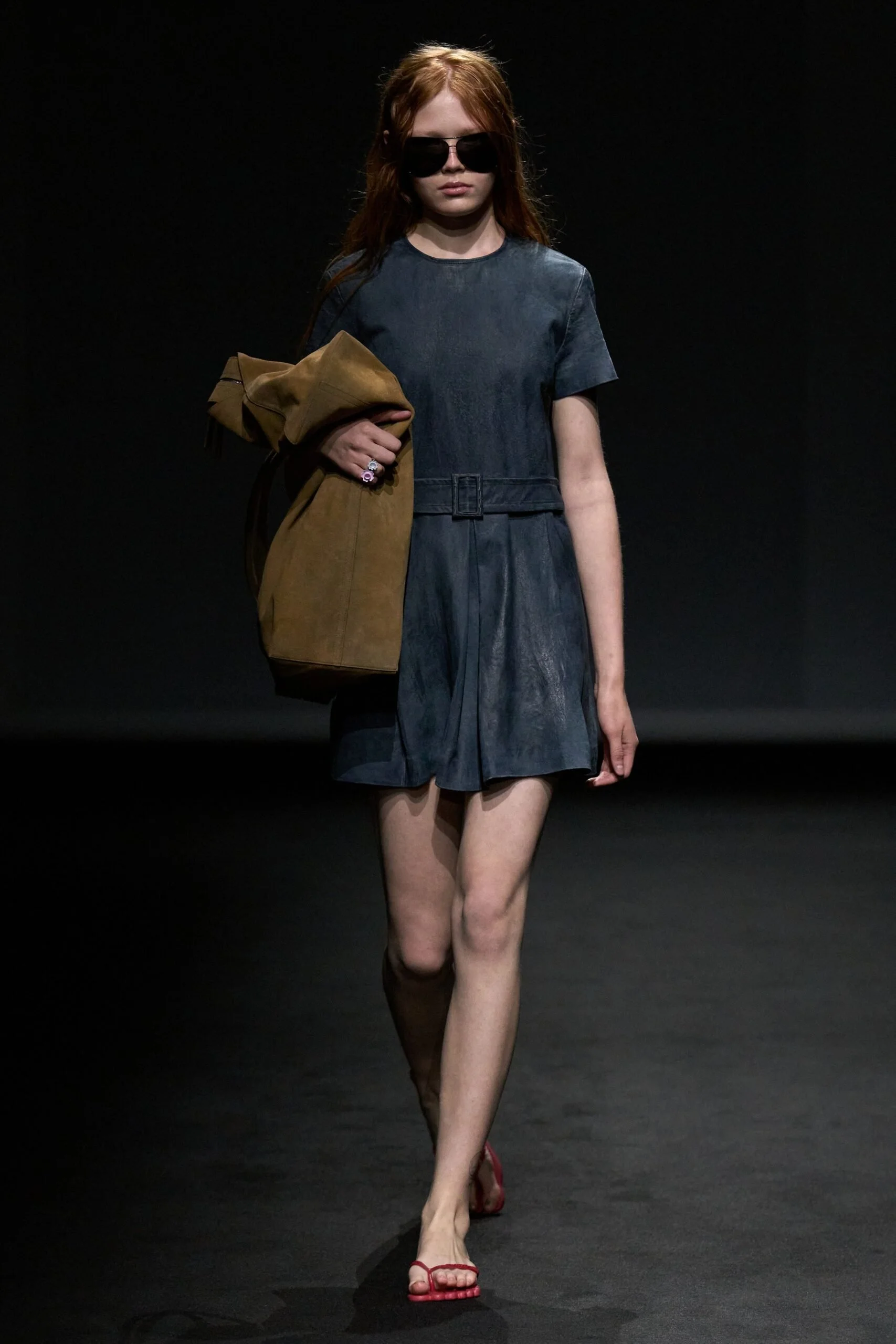 mm6-maison-margiela-spring-2027-ready-to-wear-look-25-scaled.jpg