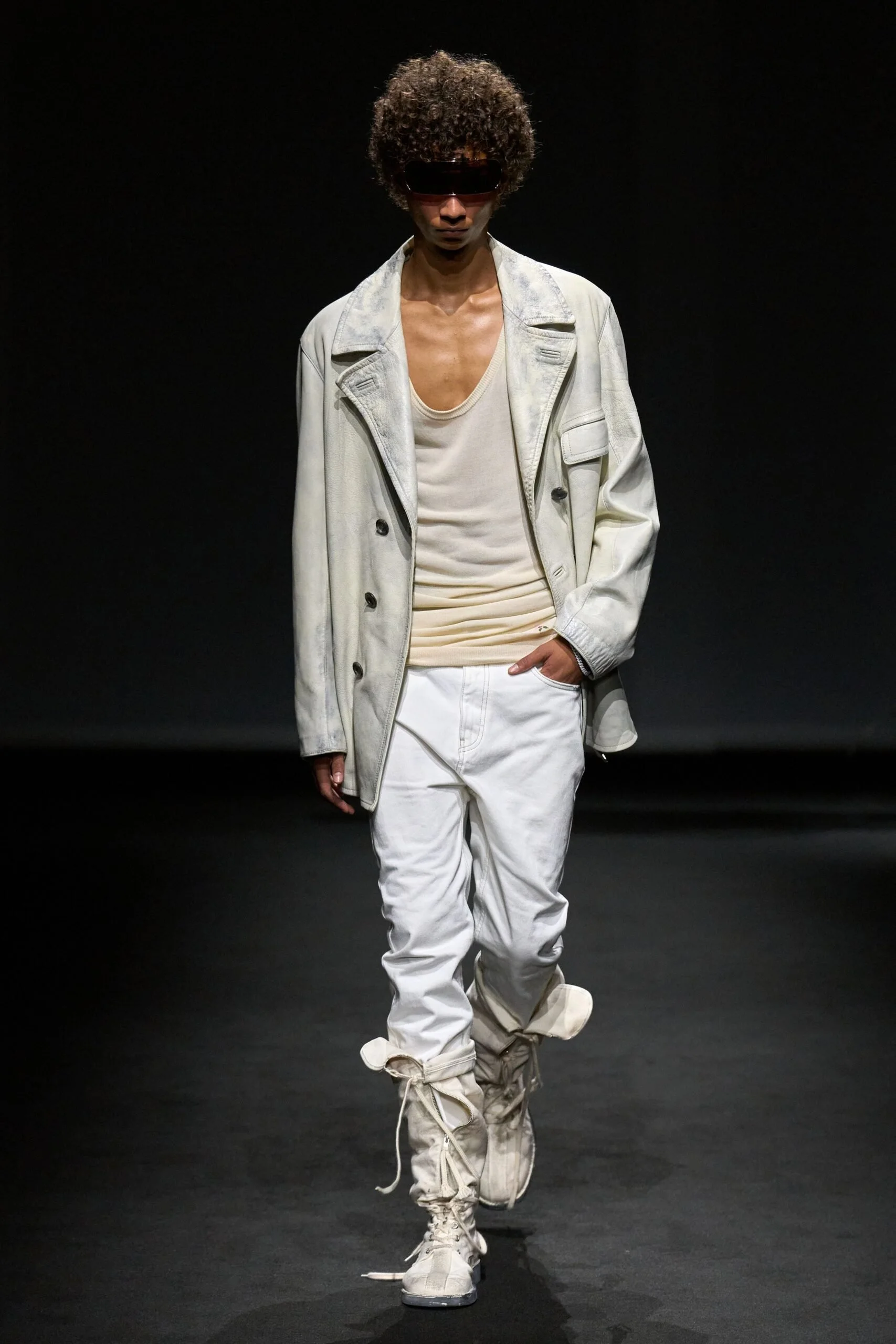 mm6-maison-margiela-spring-2027-ready-to-wear-look-29-scaled.jpg