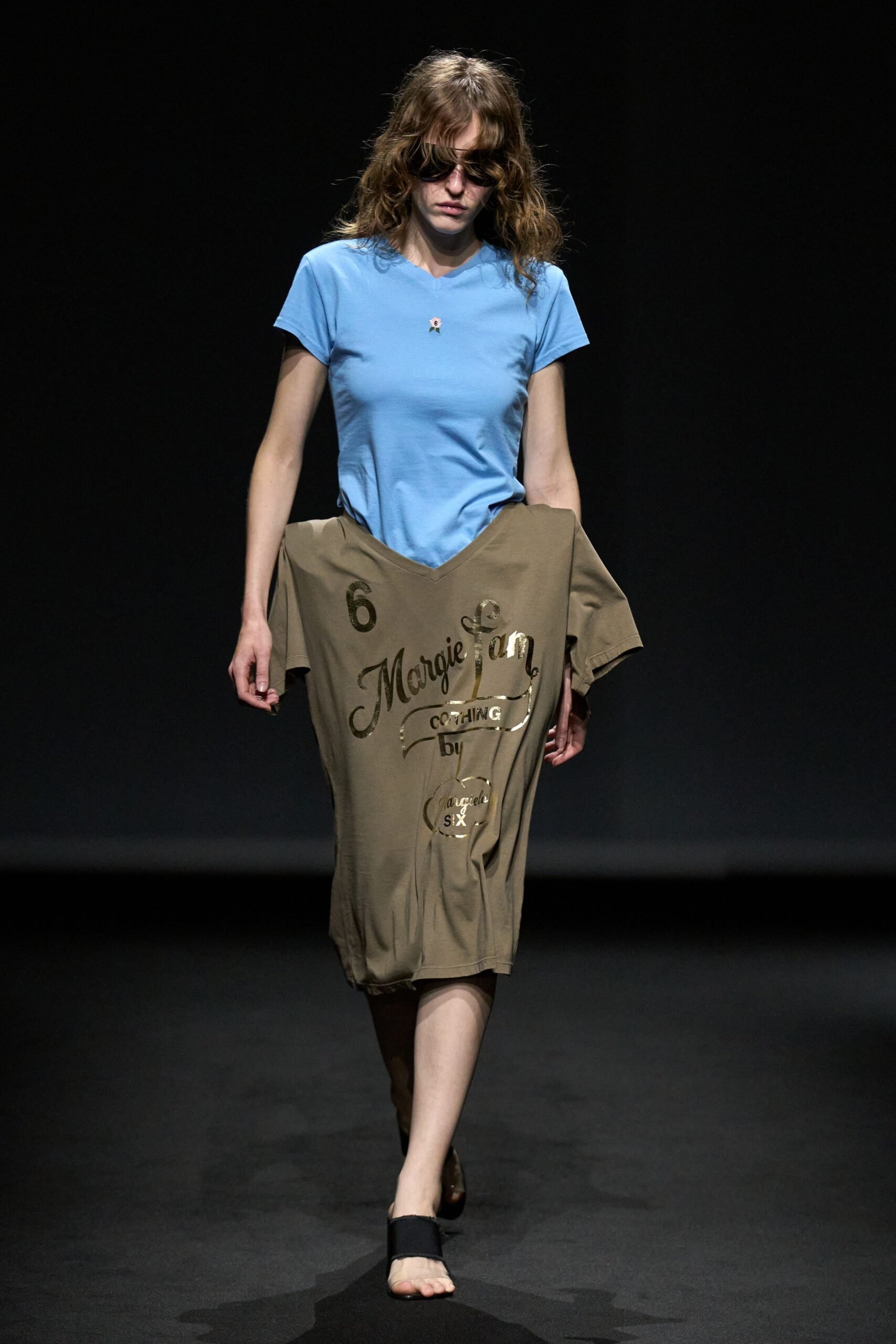mm6-maison-margiela-spring-2027-ready-to-wear-look-42-scaled.jpg