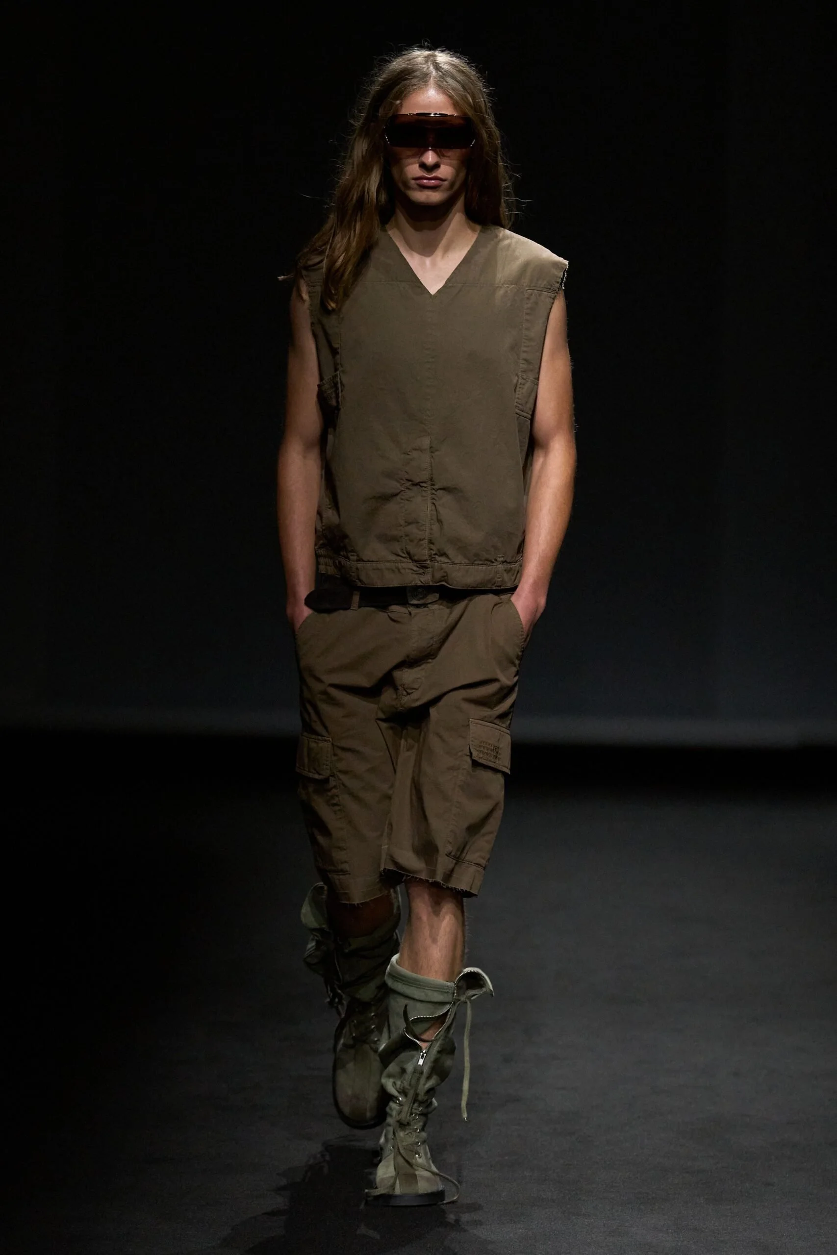 mm6-maison-margiela-spring-2027-ready-to-wear-look-47-scaled.jpg