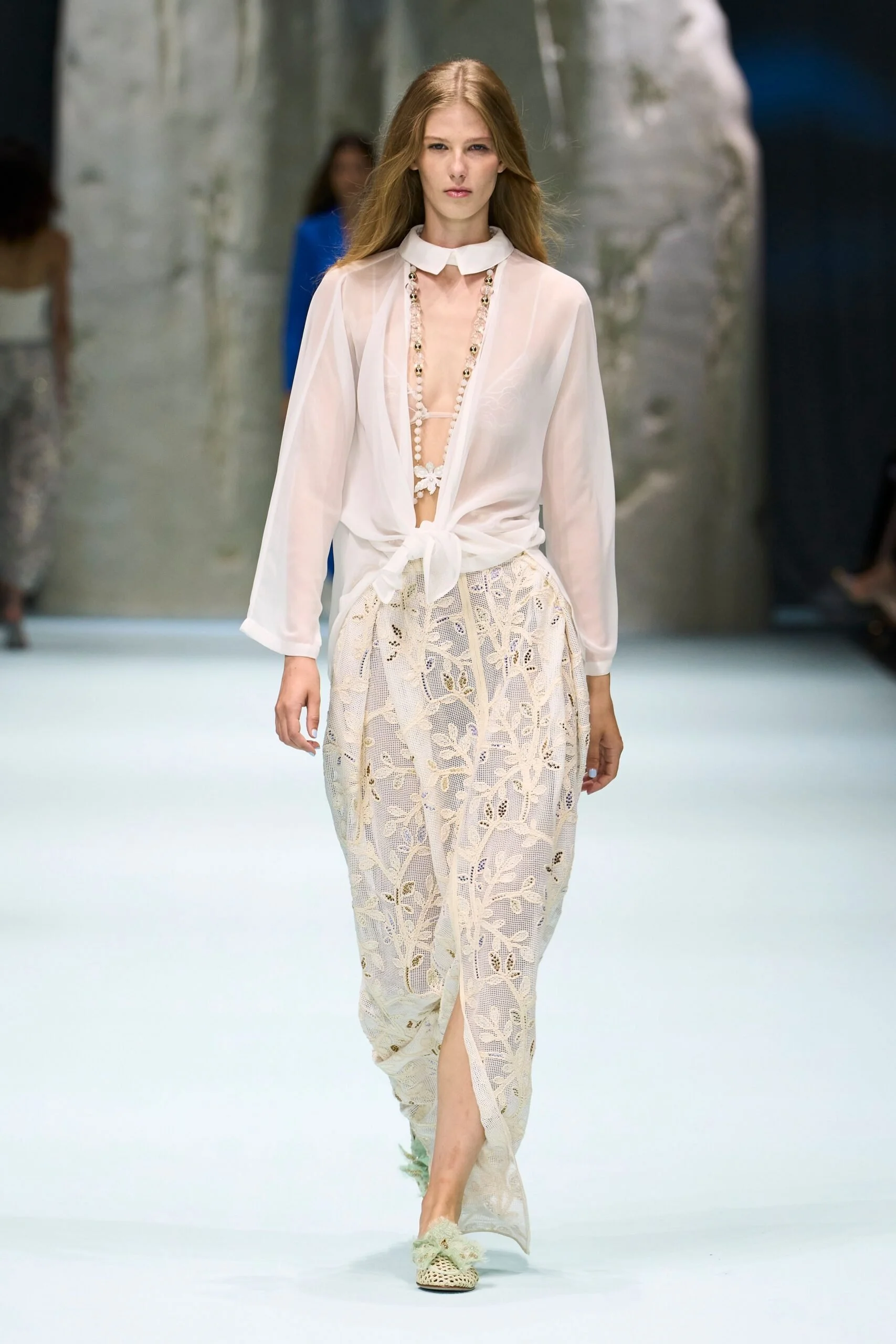 genny-spring-2027-ready-to-wear-look-37-scaled.jpg