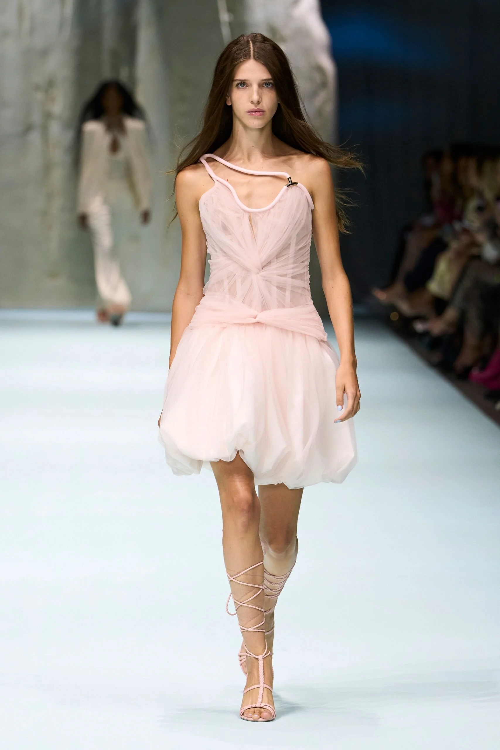 genny-spring-2027-ready-to-wear-look-39-scaled.jpg