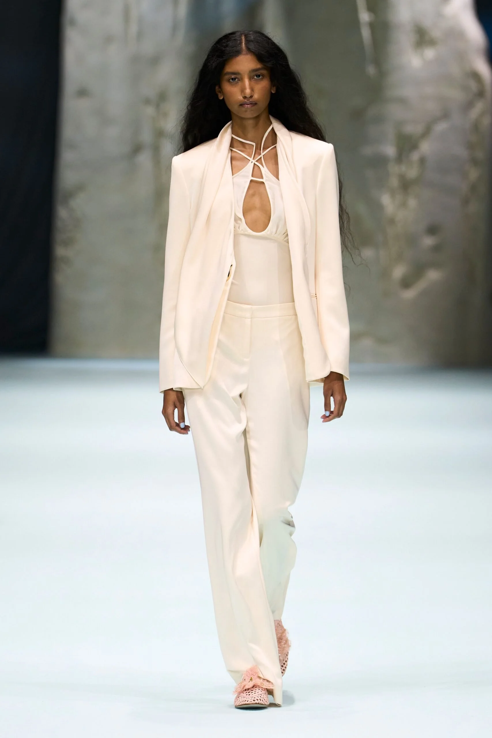 genny-spring-2027-ready-to-wear-look-40-scaled.jpg