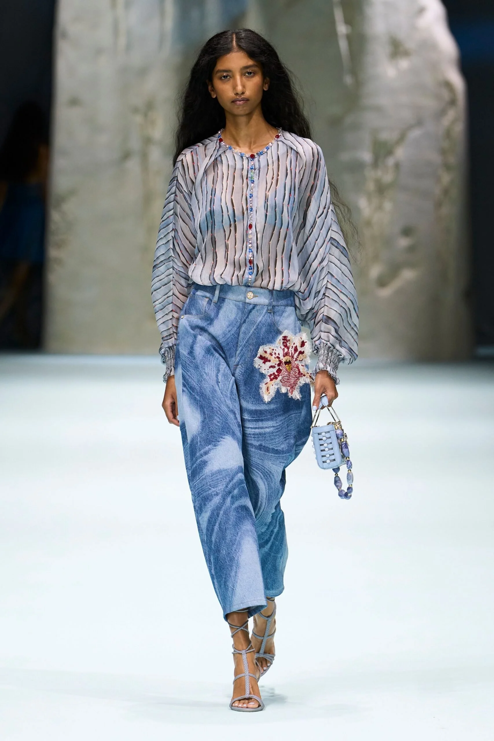 genny-spring-2027-ready-to-wear-look-07-scaled.jpg