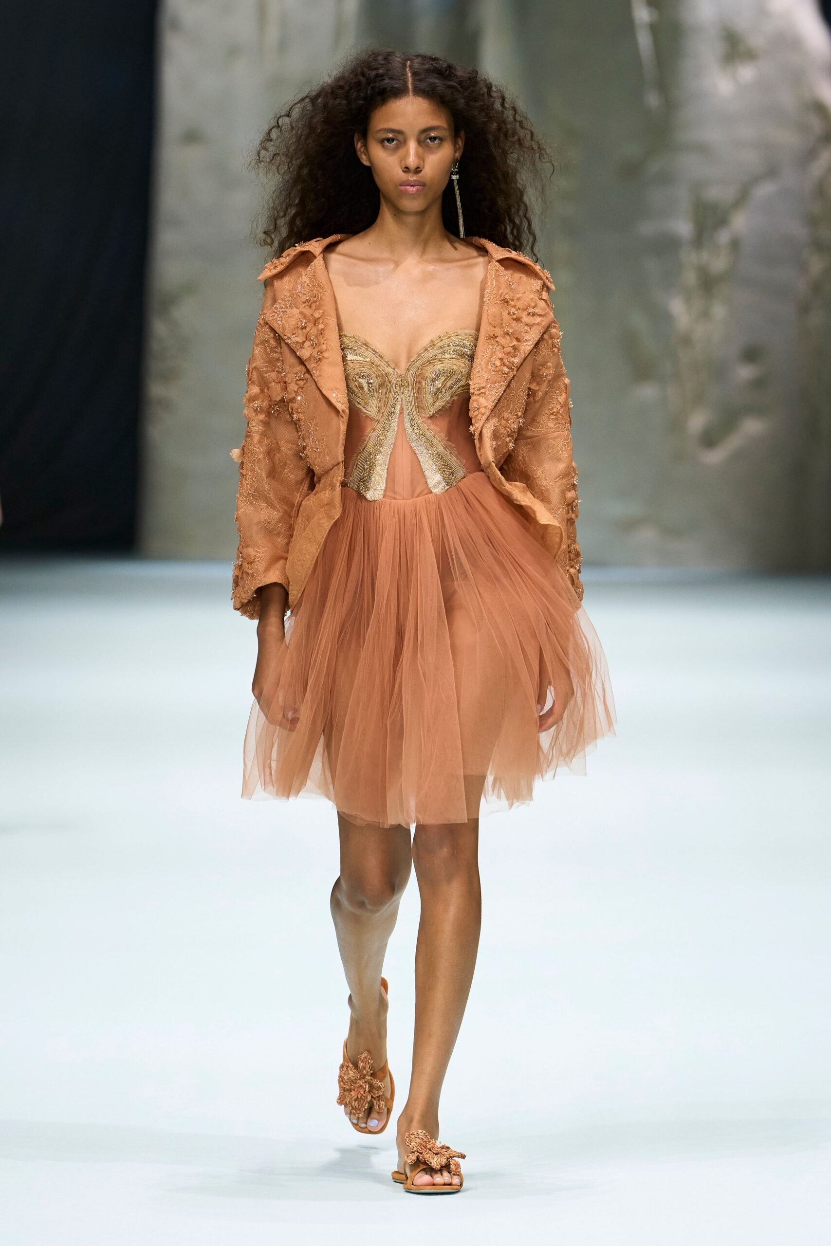genny-spring-2027-ready-to-wear-look-12-scaled.jpg