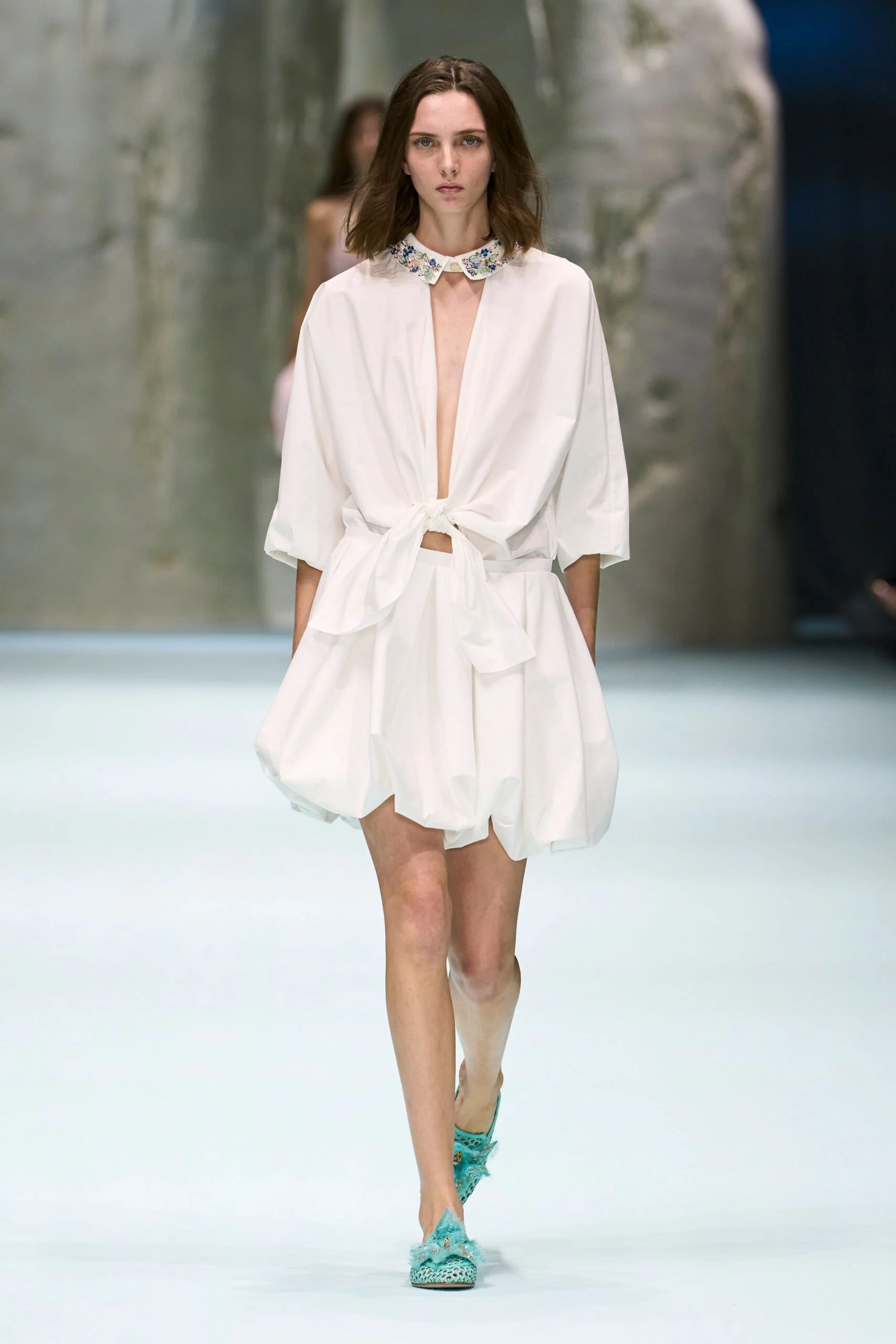 genny-spring-2027-ready-to-wear-look-19-scaled.jpg