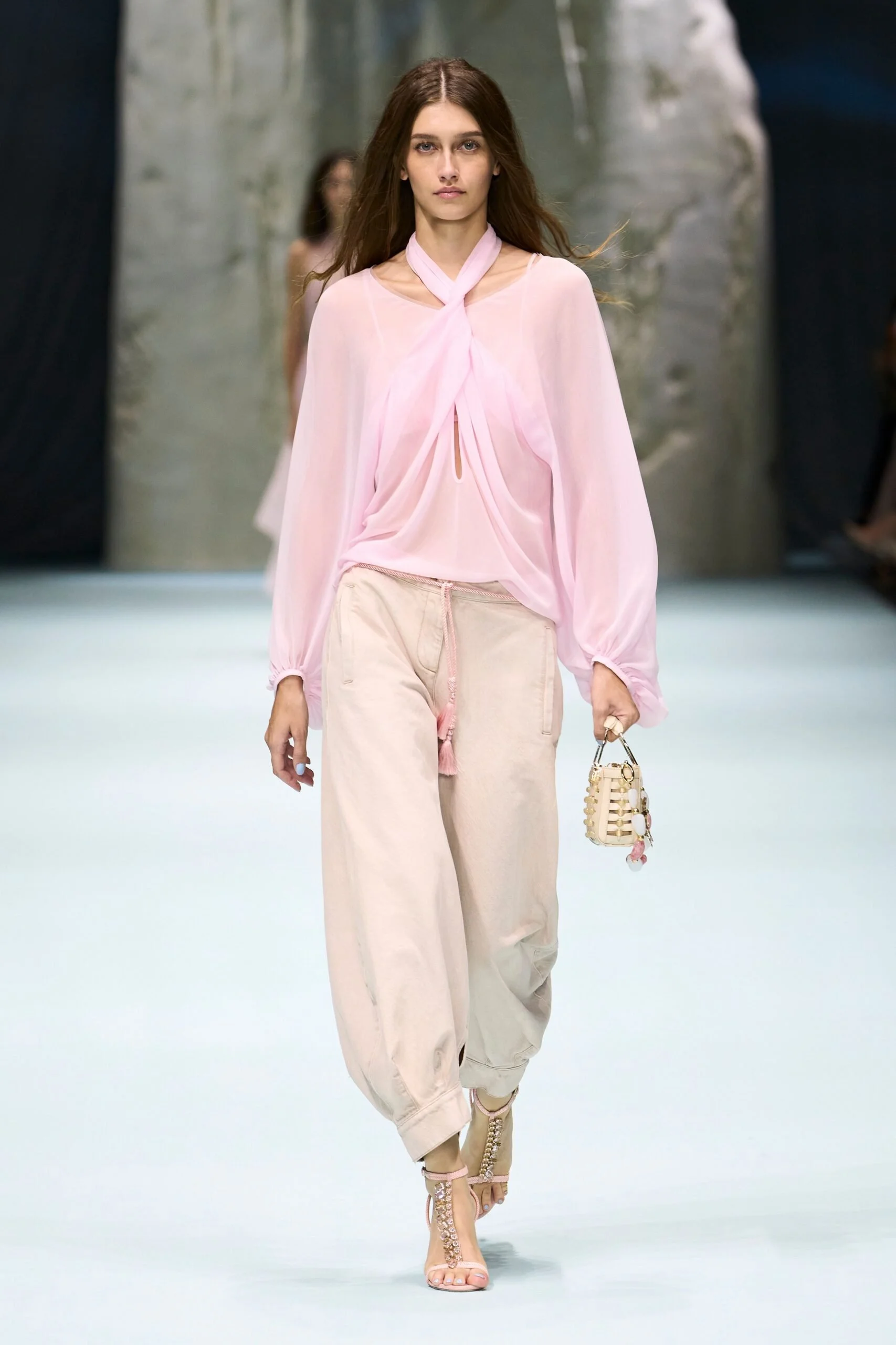 genny-spring-2027-ready-to-wear-look-23-scaled.jpg