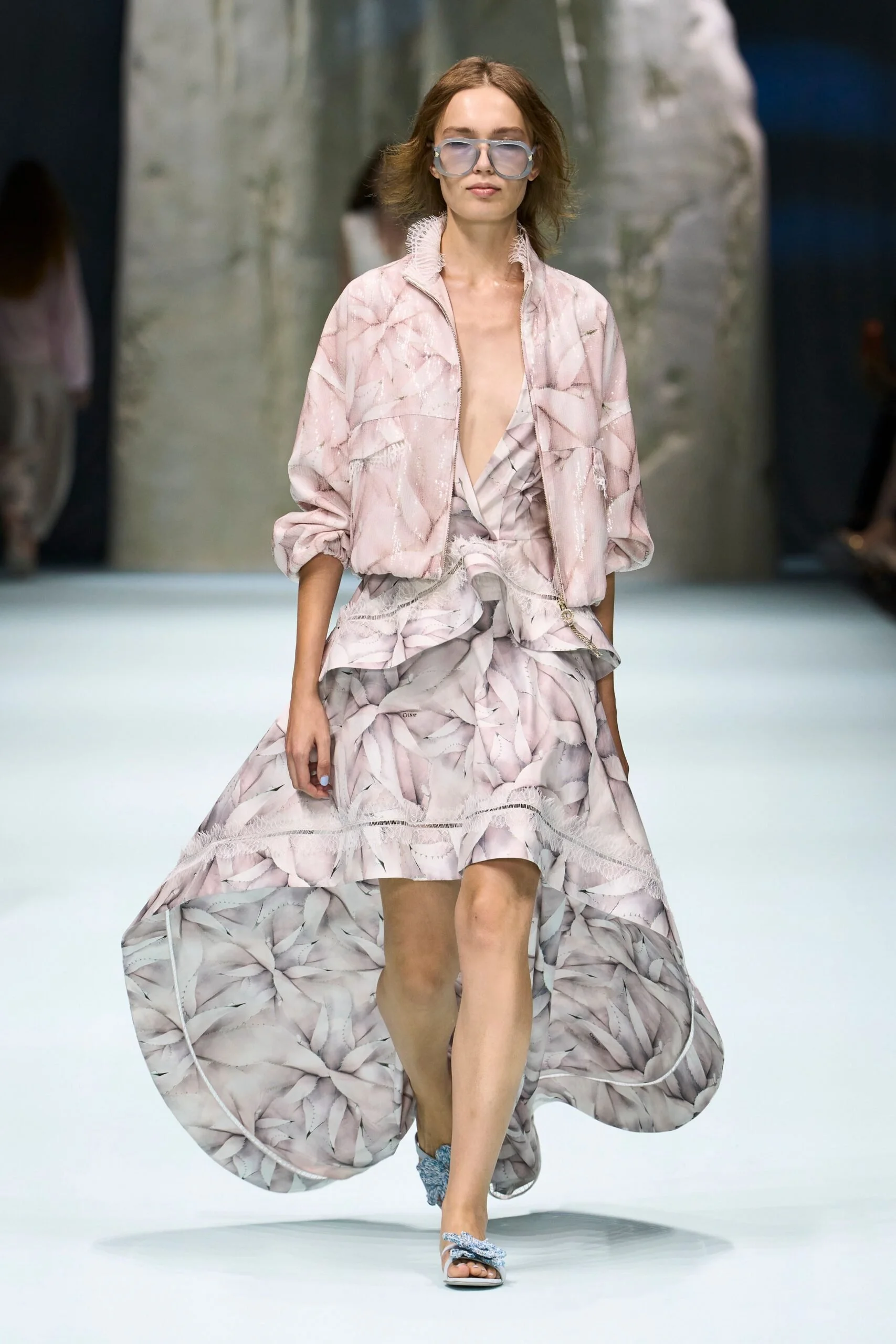 genny-spring-2027-ready-to-wear-look-25-scaled.jpg