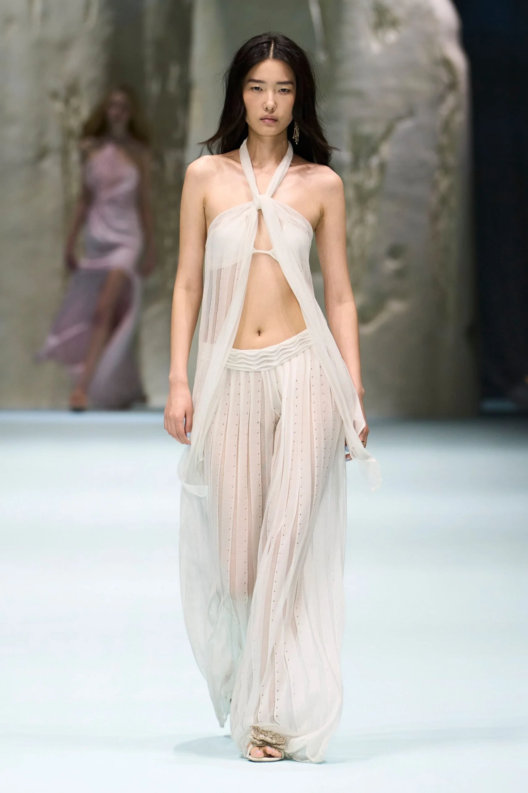 genny-spring-2027-ready-to-wear-look-28-scaled.jpg
