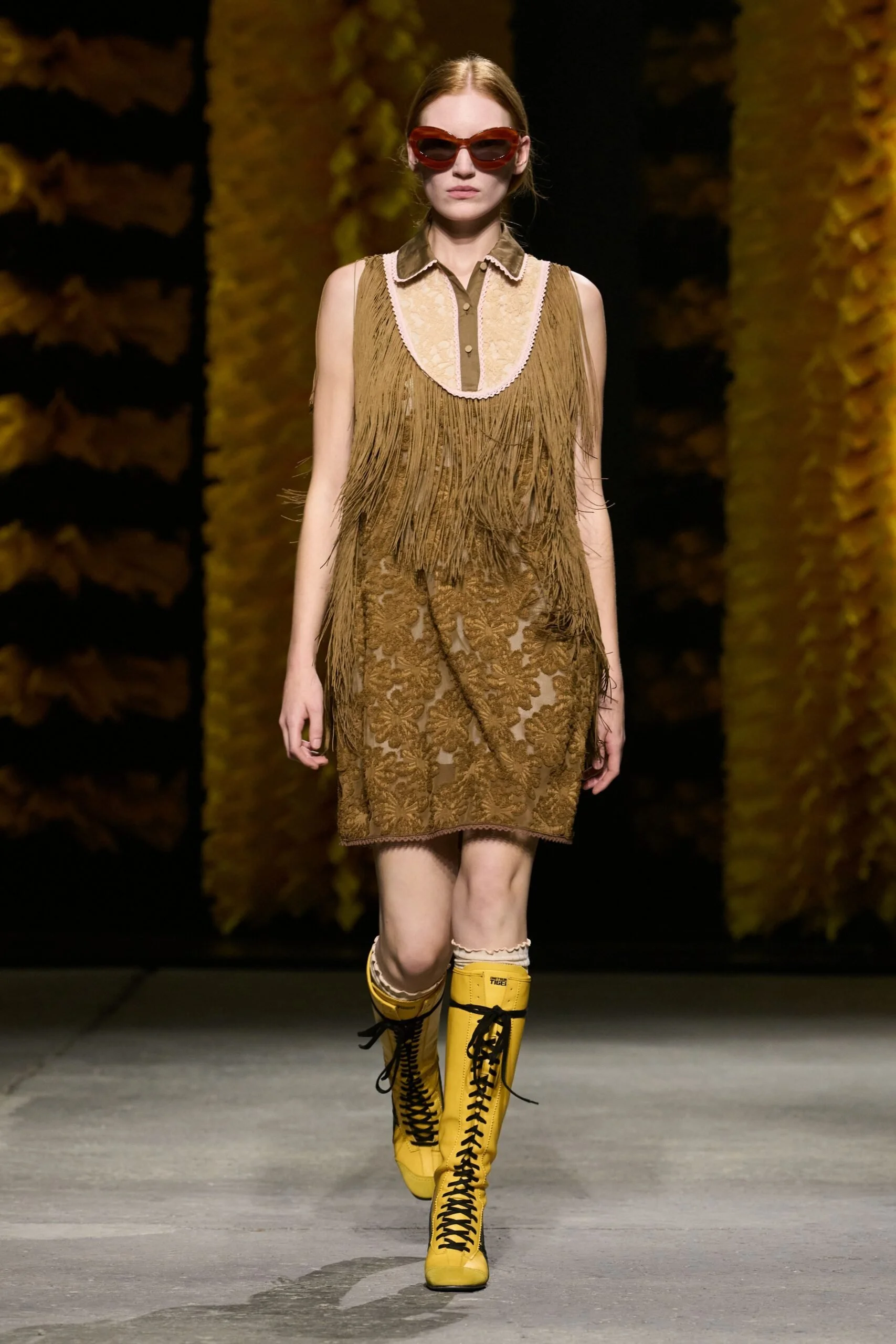 onitsuka-tiger-spring-2027-ready-to-wear-look-11-scaled.jpg