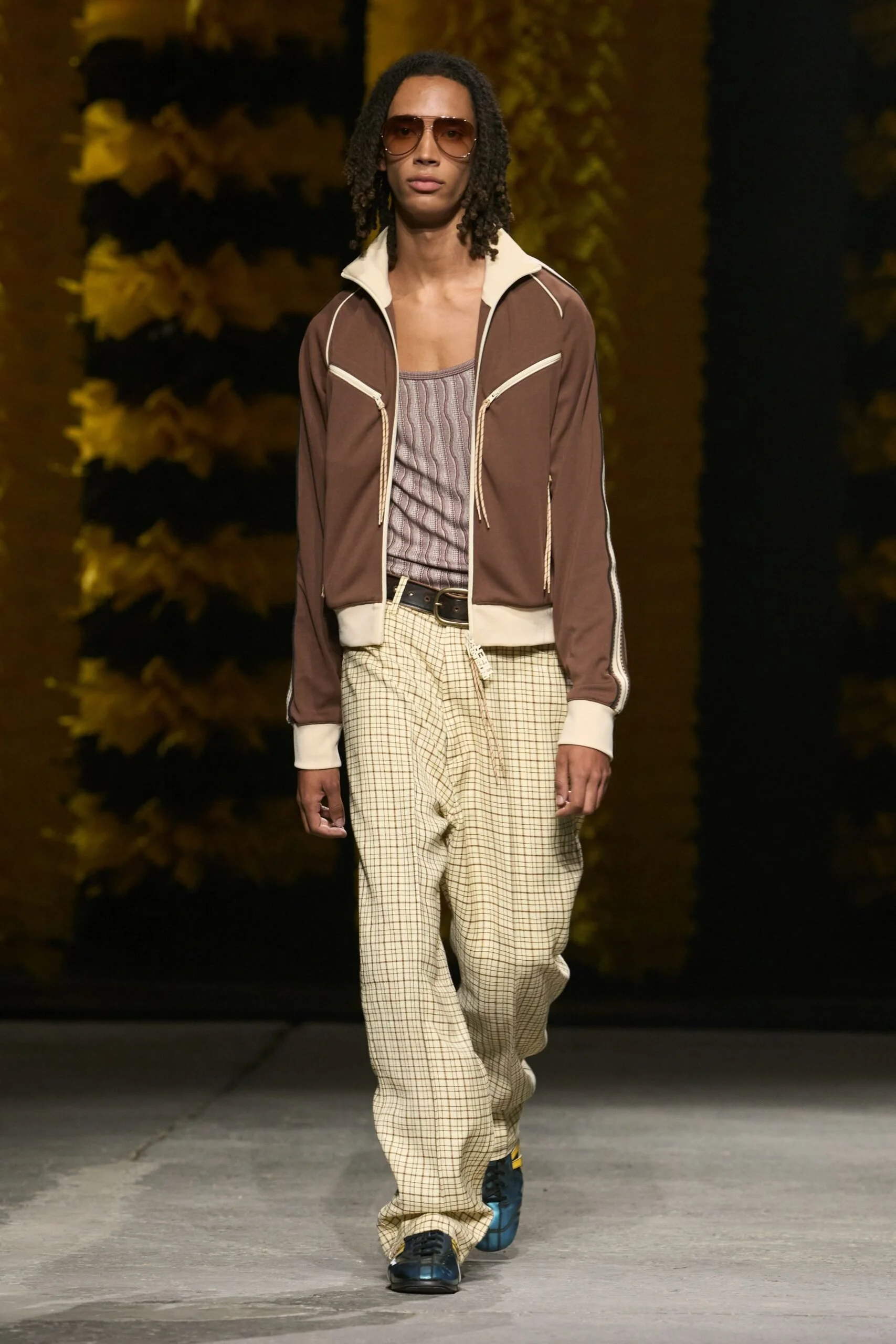 onitsuka-tiger-spring-2027-ready-to-wear-look-17-scaled.jpg