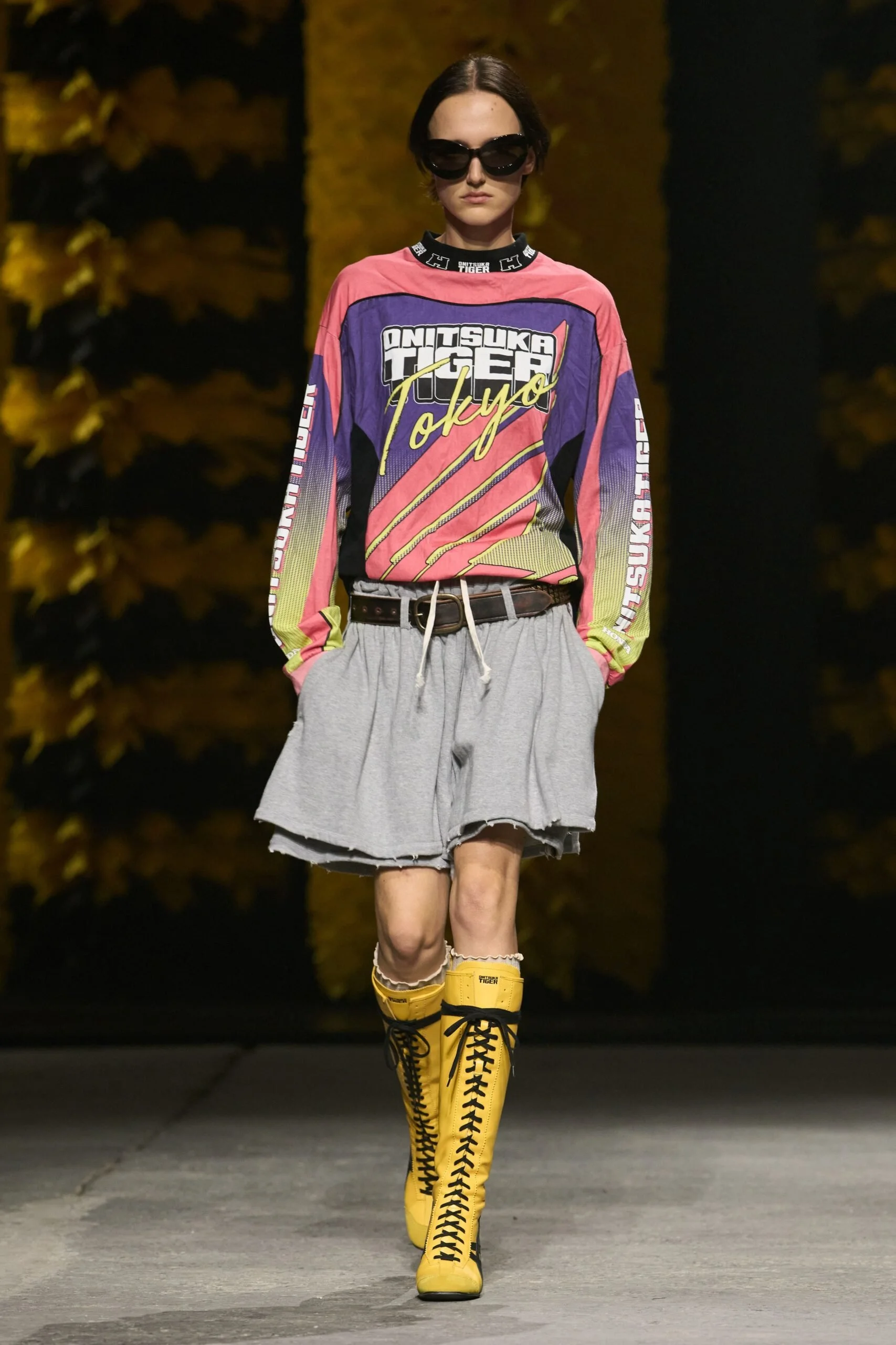 onitsuka-tiger-spring-2027-ready-to-wear-look-18-scaled.jpg