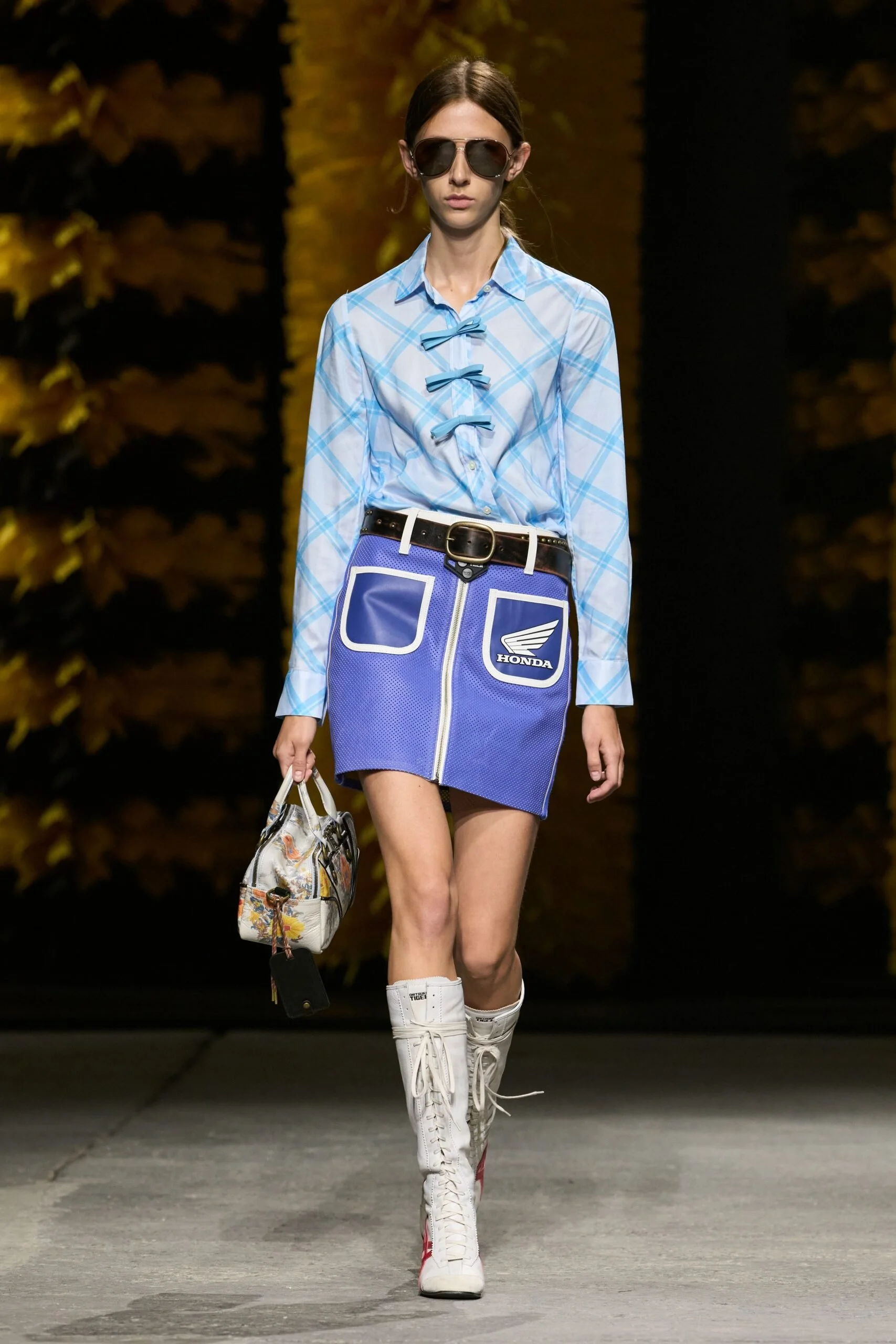 onitsuka-tiger-spring-2027-ready-to-wear-look-39-scaled.jpg