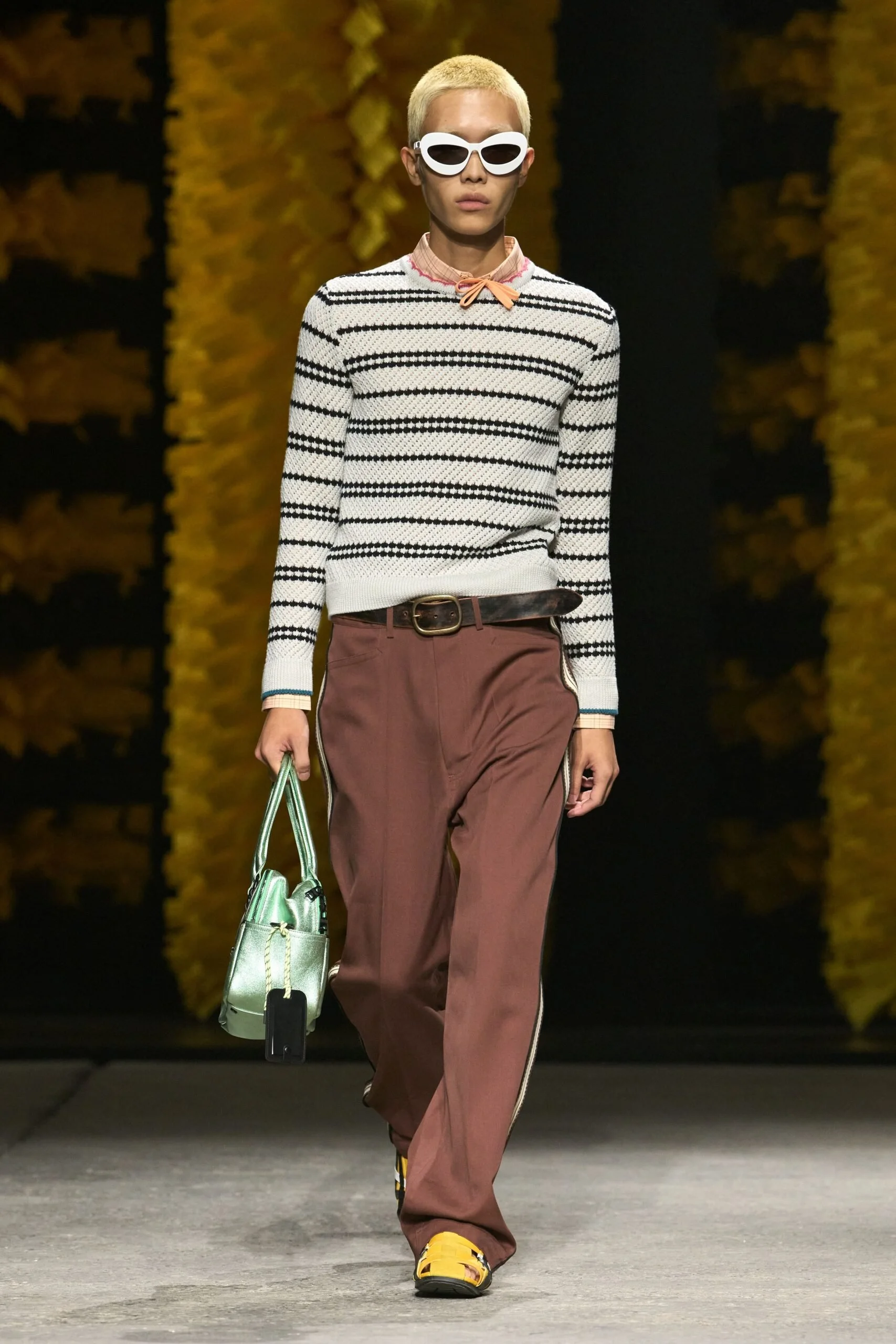 onitsuka-tiger-spring-2027-ready-to-wear-look-42-scaled.jpg