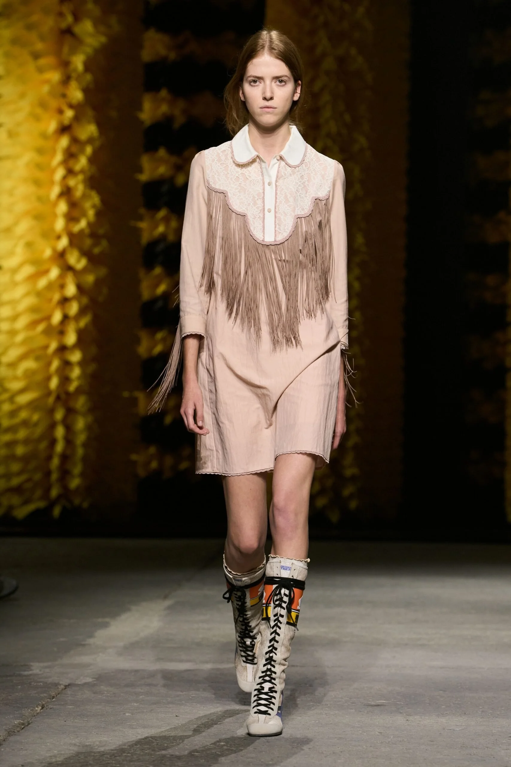onitsuka-tiger-spring-2027-ready-to-wear-look-47-scaled.jpg