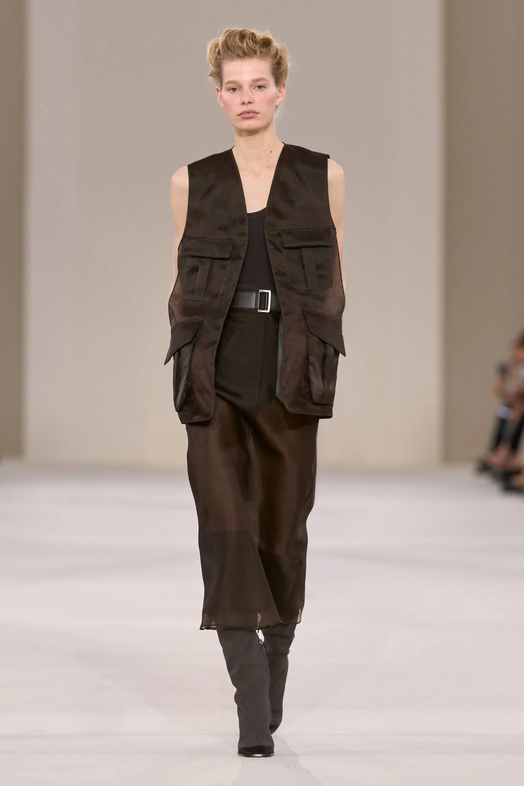 max-mara-spring-2027-ready-to-wear-look-21-scaled.jpg