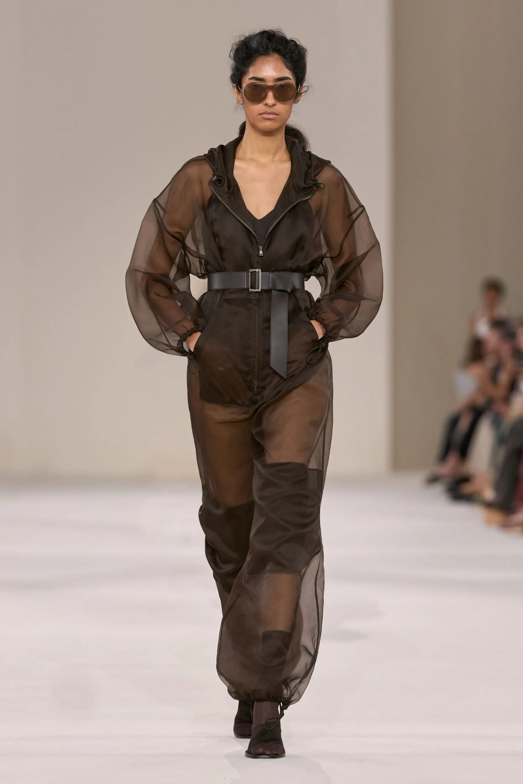 max-mara-spring-2027-ready-to-wear-look-22-scaled.jpg